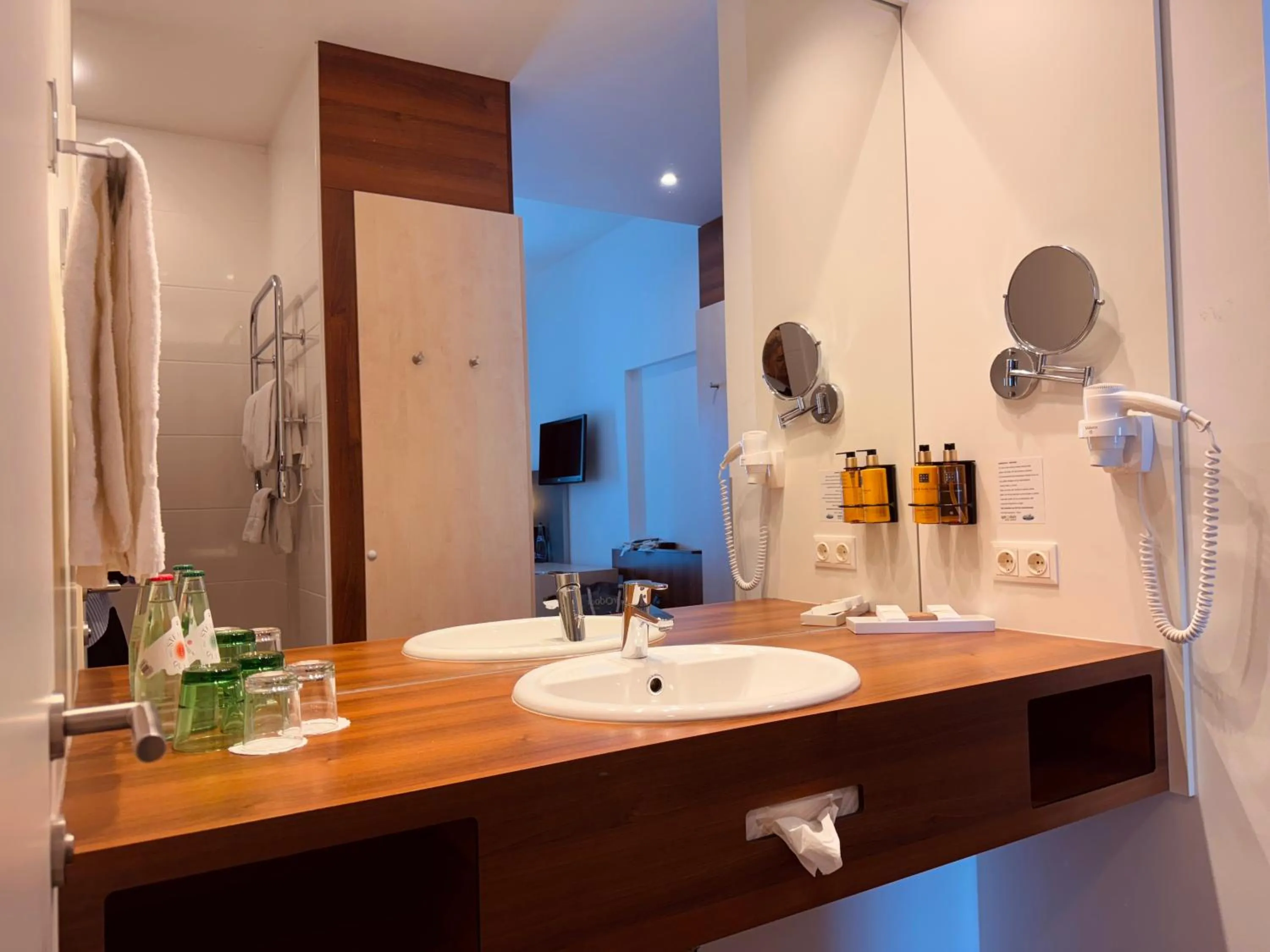 Bathroom in Hotel Spirodom