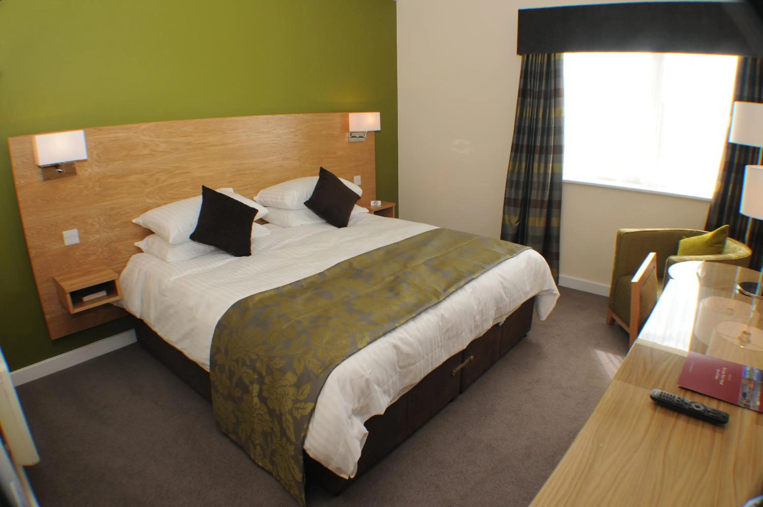 Bed in Ramsey Park Hotel