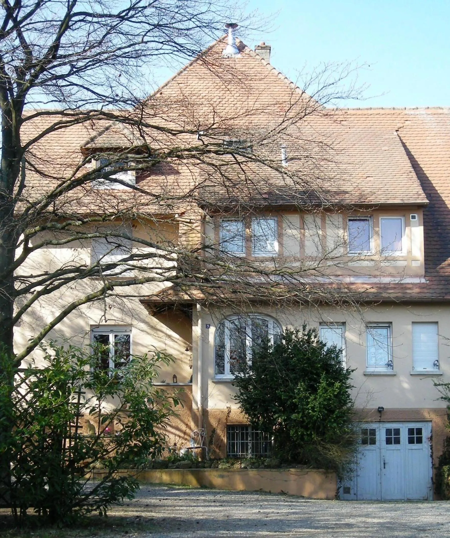 Facade/entrance in Aux Berges de la Thur