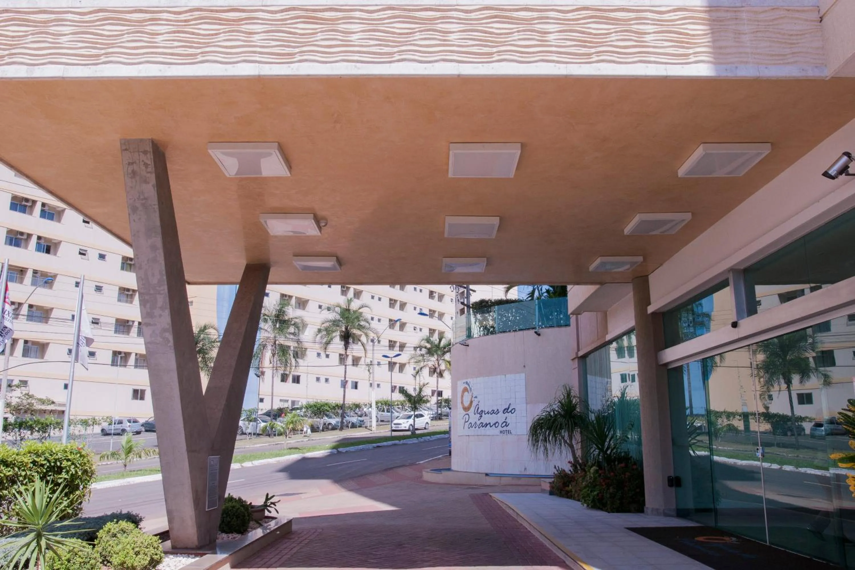 Facade/entrance in Águas do Paranoá