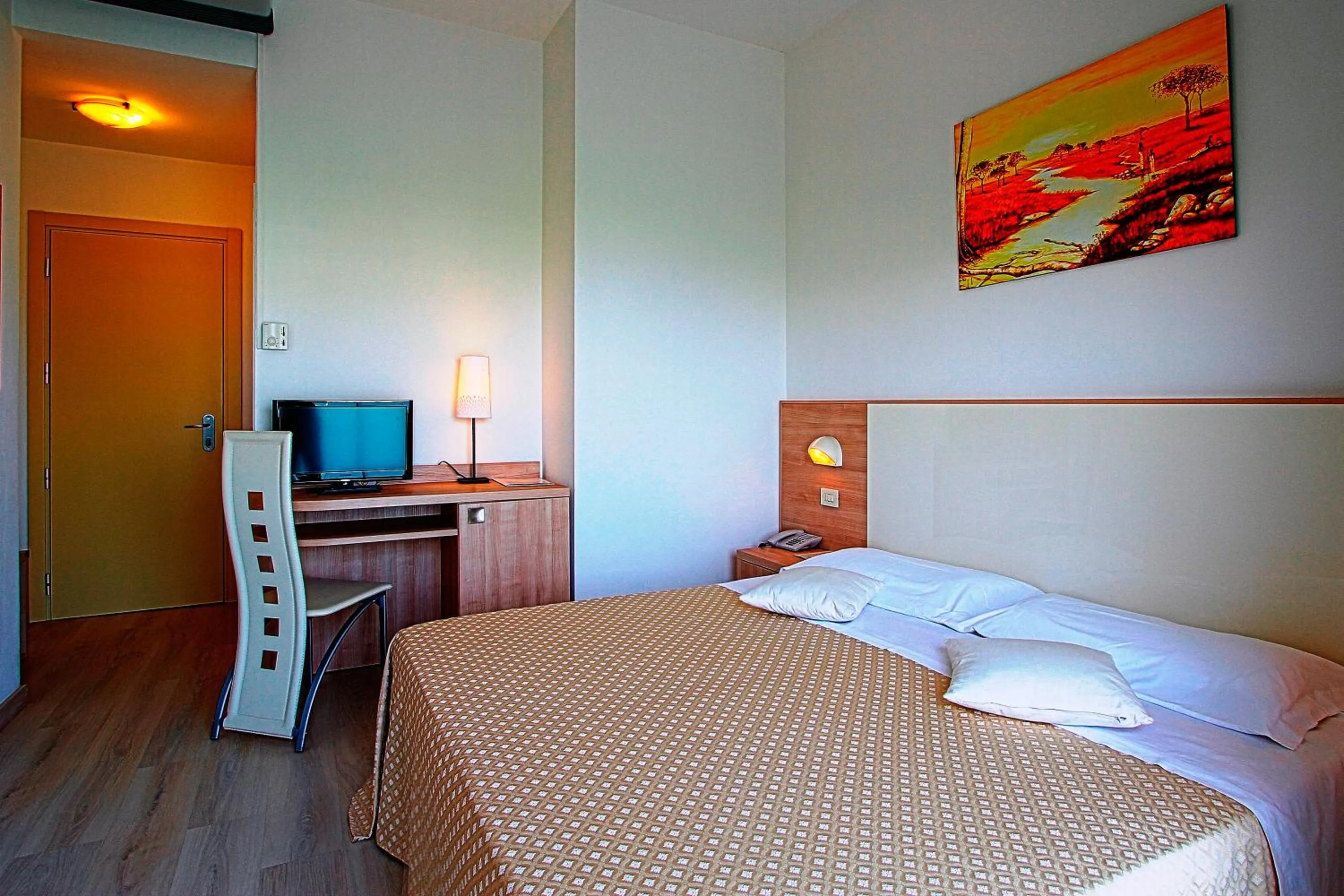 Bedroom, Bed in Hotel Sahara