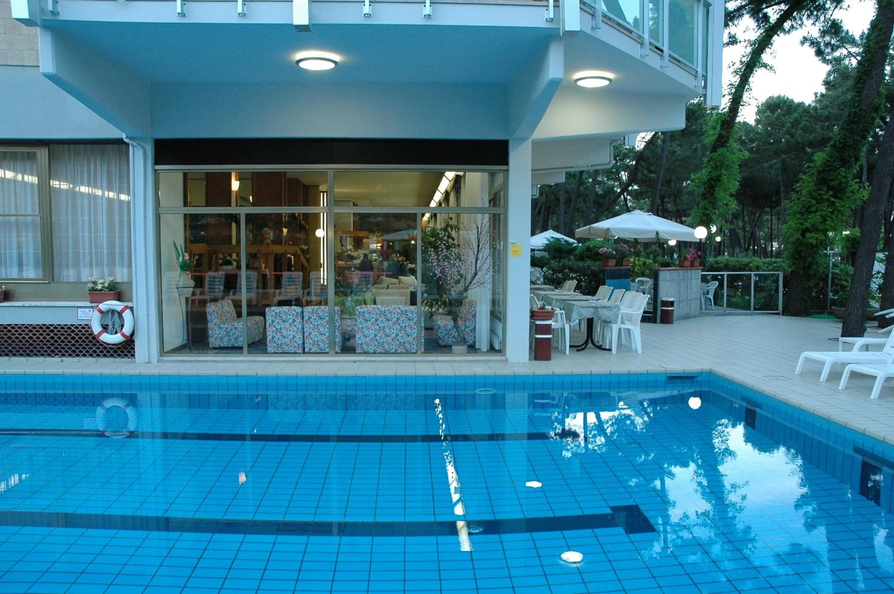 Swimming pool in Hotel Sahara