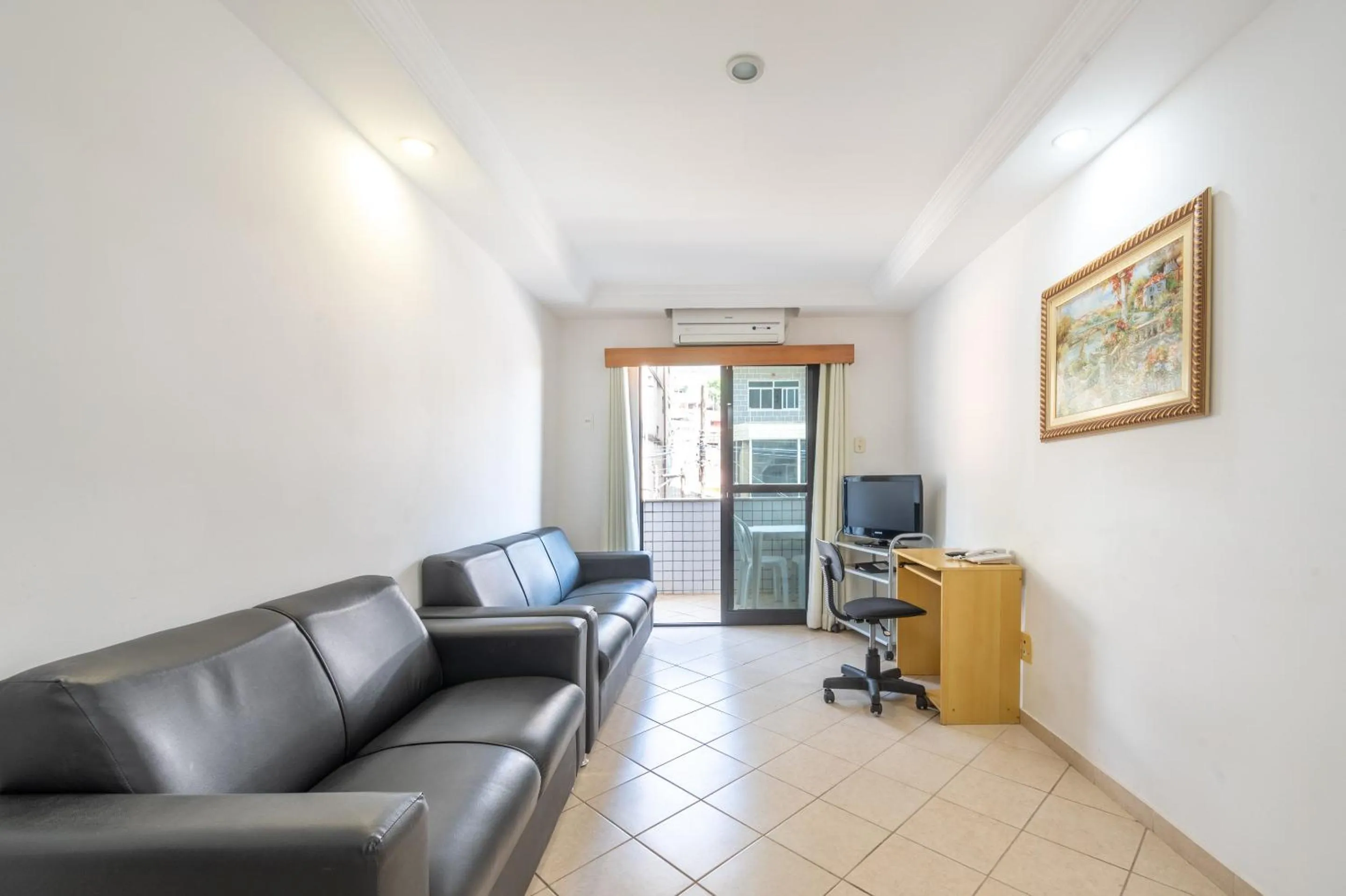 Living room in OYO Residencial Itacuruçá Apart Hotel, Mangaratiba