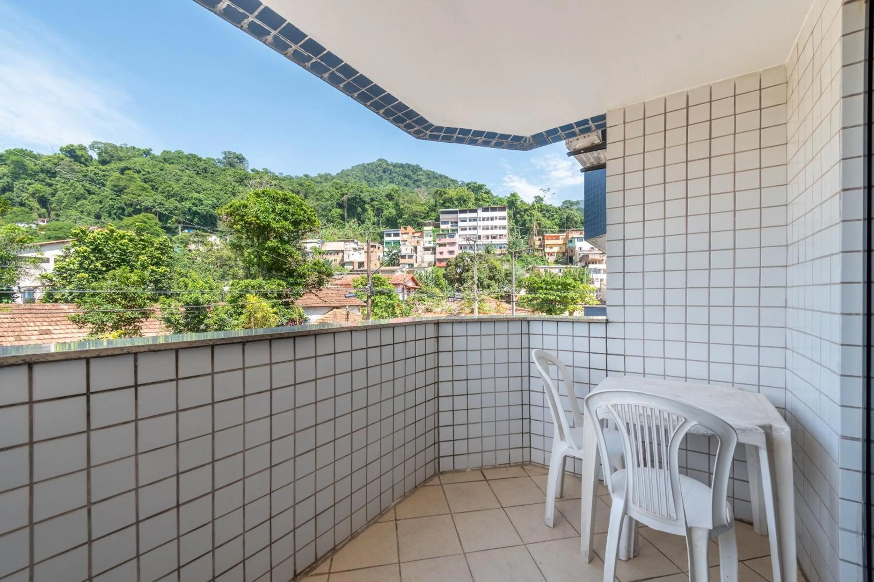 Balcony/Terrace in OYO Residencial Itacuruçá Apart Hotel, Mangaratiba