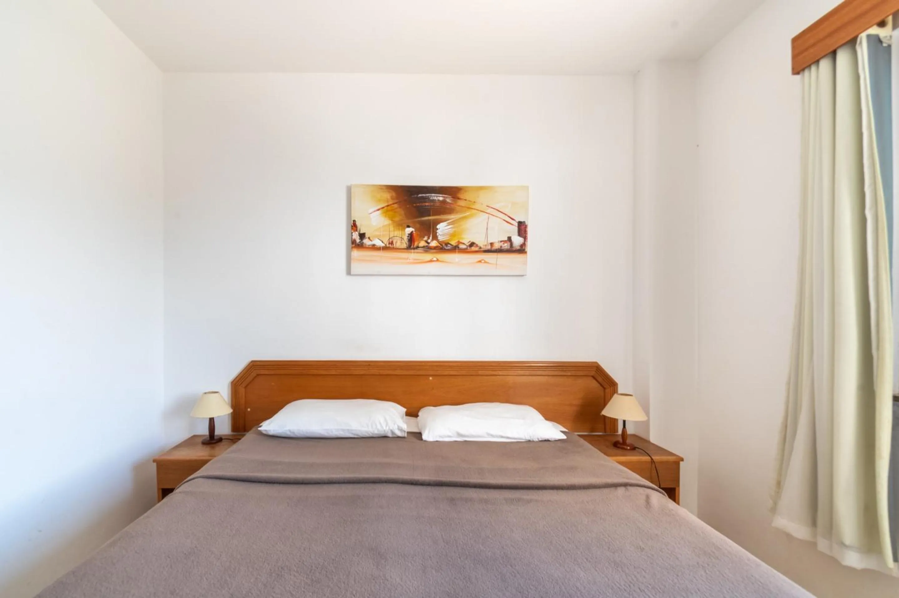 Bedroom, Bed in OYO Residencial Itacuruçá Apart Hotel, Mangaratiba