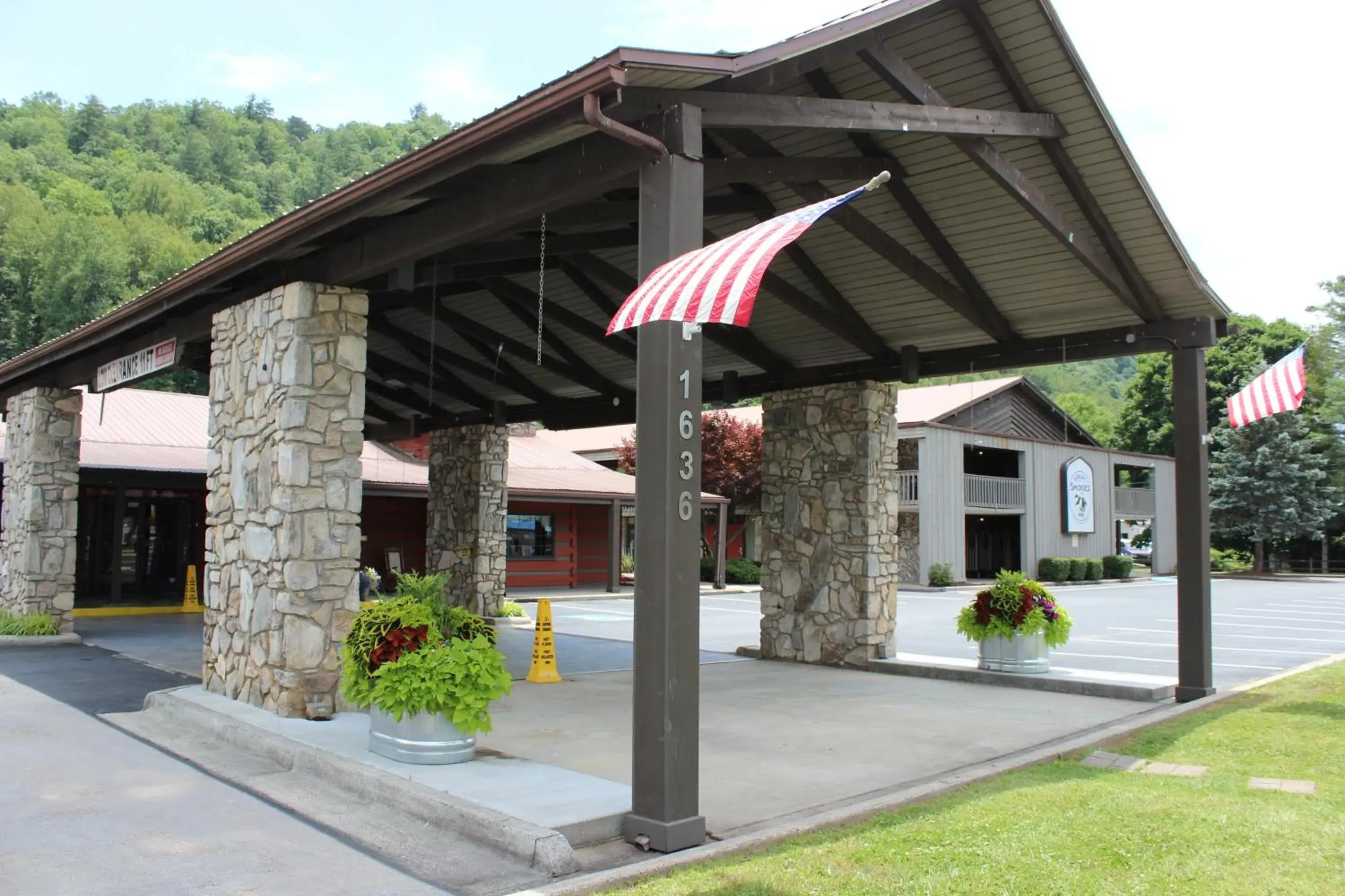 Great Smokies Inn - Cherokee Great Smokies Inn - Cherokee
