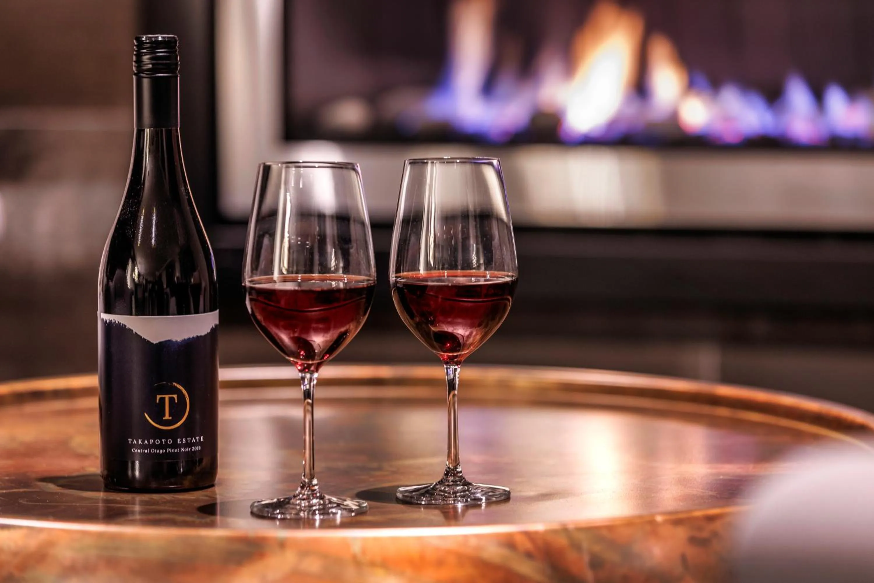 flat iron in Hidden Lake Hotel & Apartments