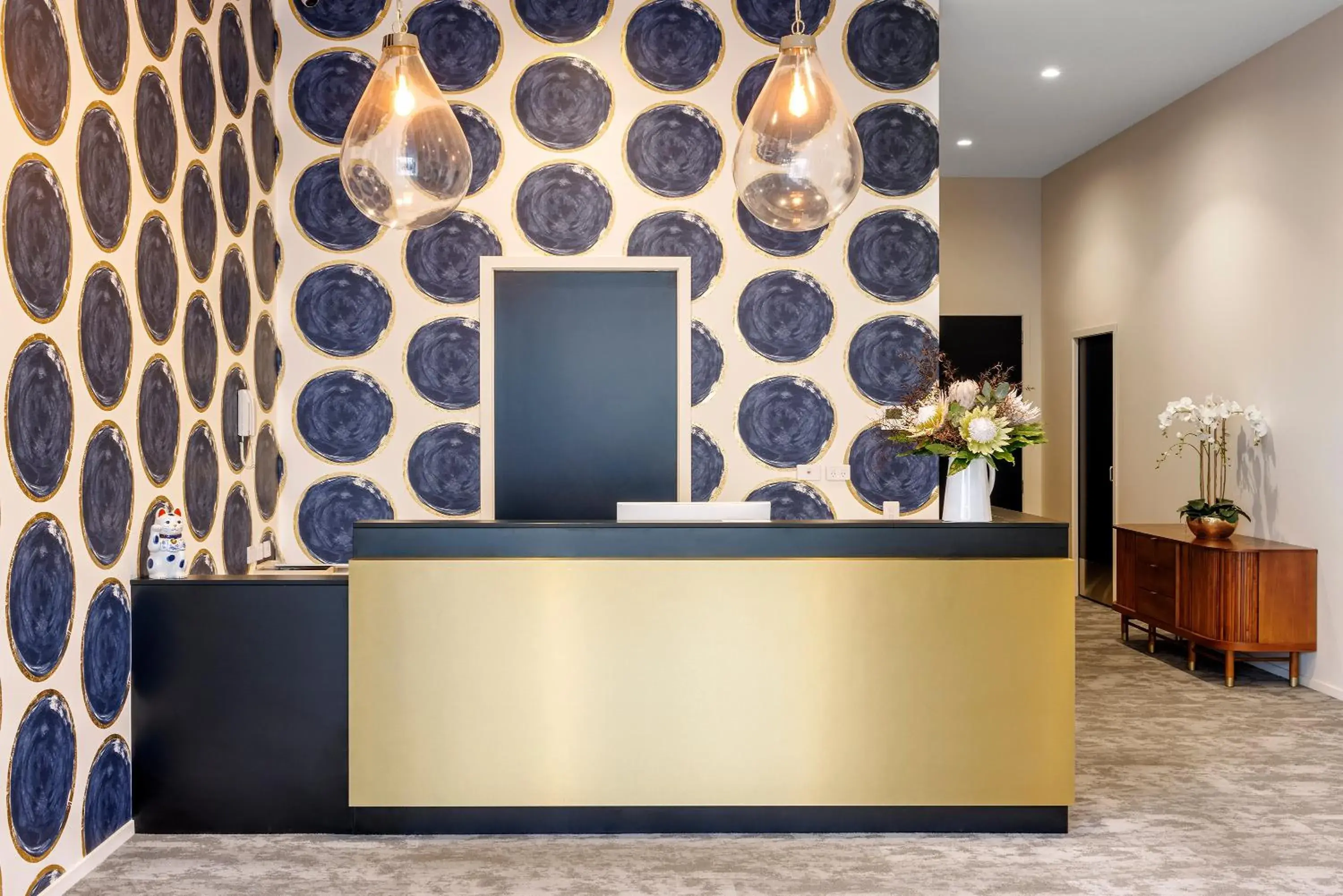 Lobby or reception in Hidden Lake Hotel & Apartments Lobby or reception in Hidden Lake Hotel & Apartments