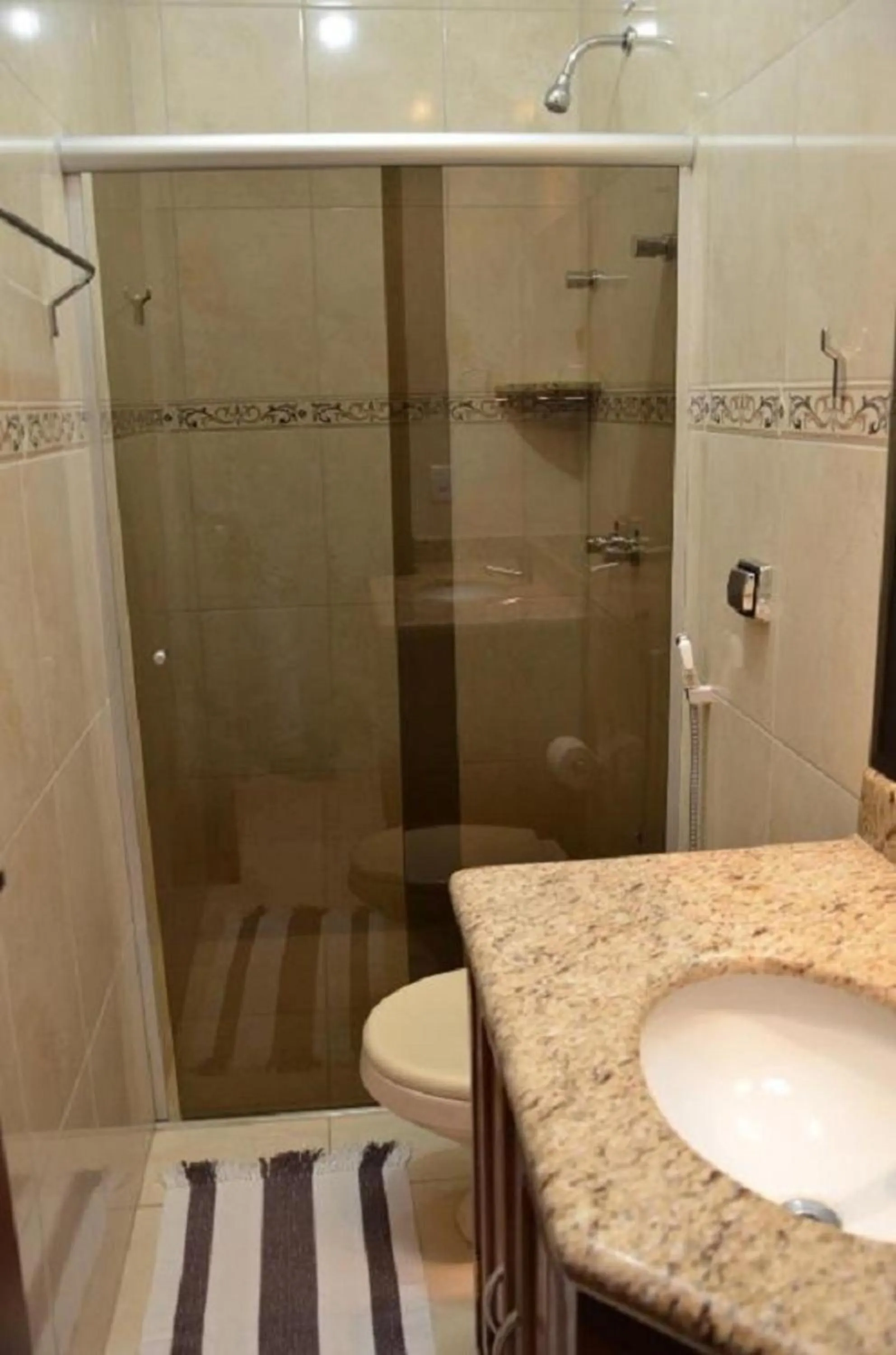 Toilet in Hotel São Marcos Orlândia SP