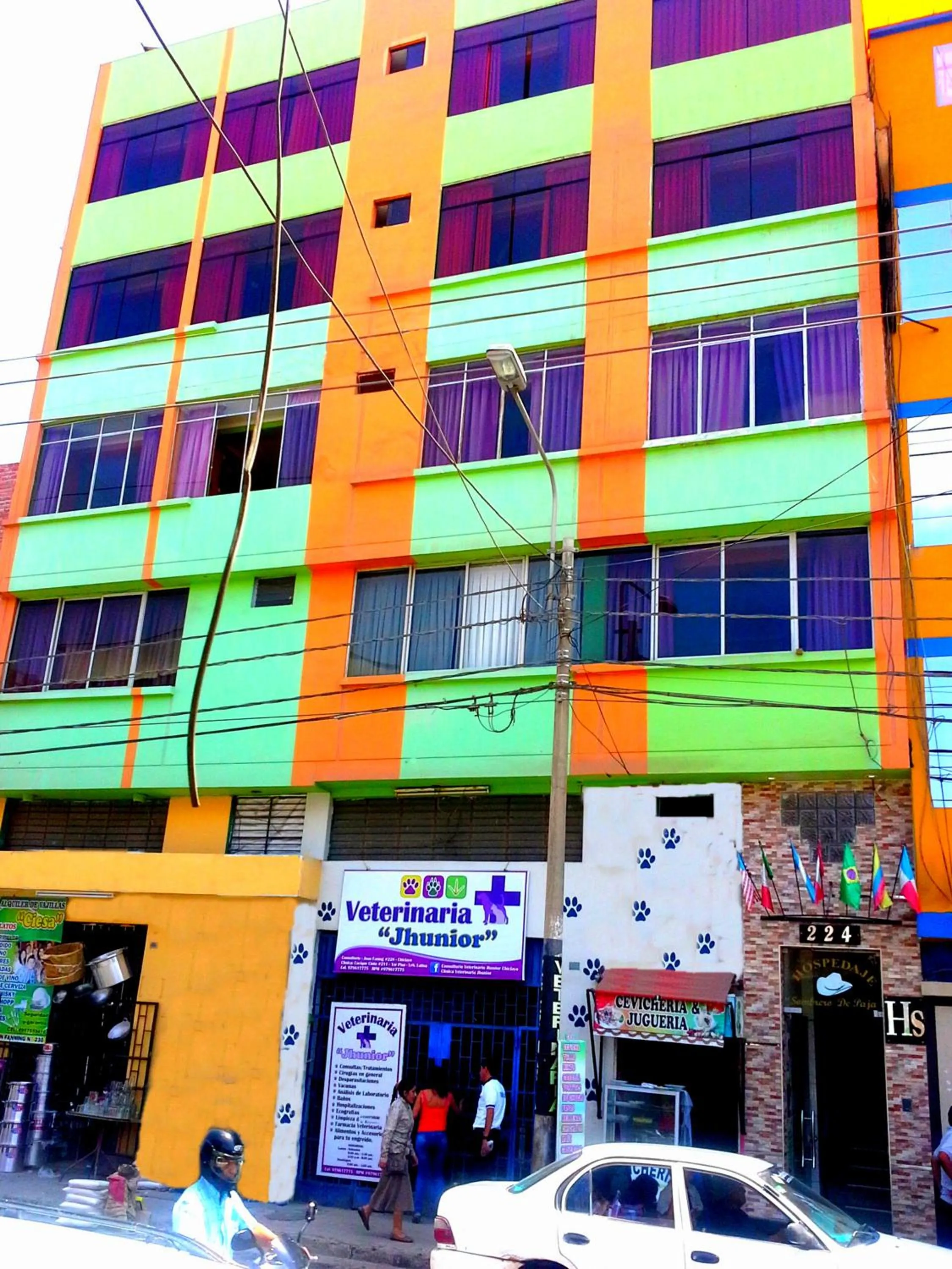 Property building in Sombrero de Paja