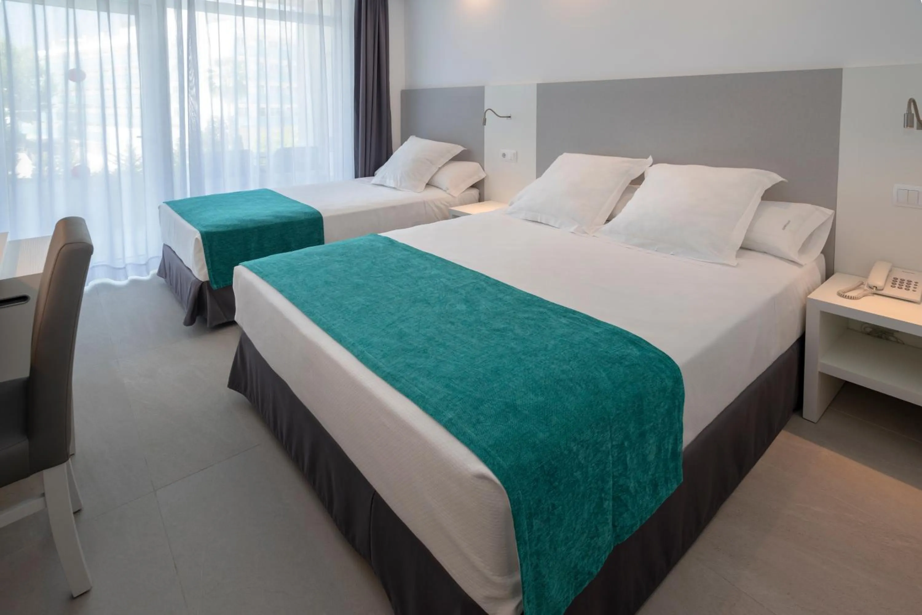 Photo of the whole room, Bed in Hotel Olympus Palace