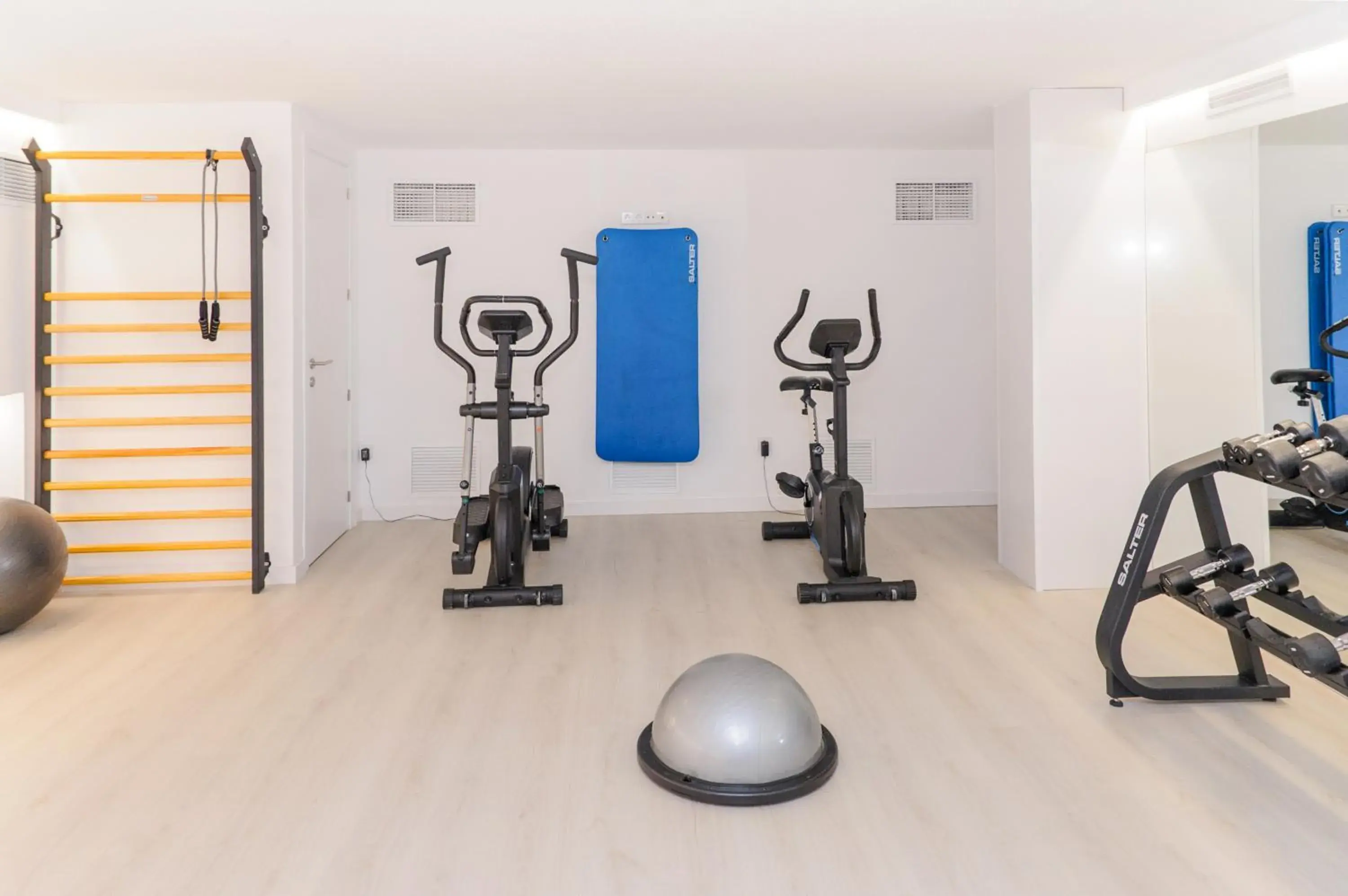 Fitness centre/facilities in Hotel Olympus Palace Fitness centre/facilities in Hotel Olympus Palace