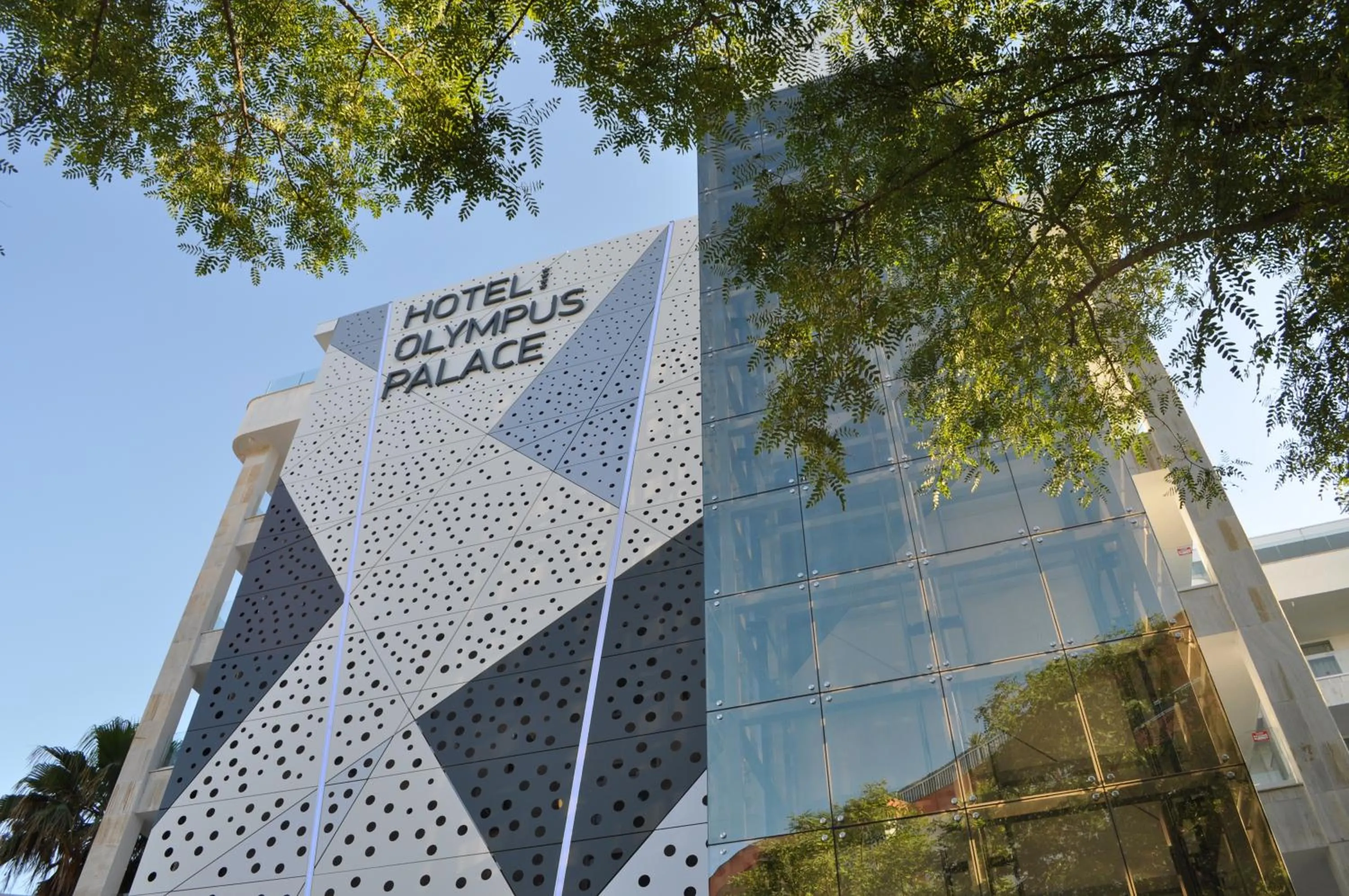 Facade/entrance in Hotel Olympus Palace