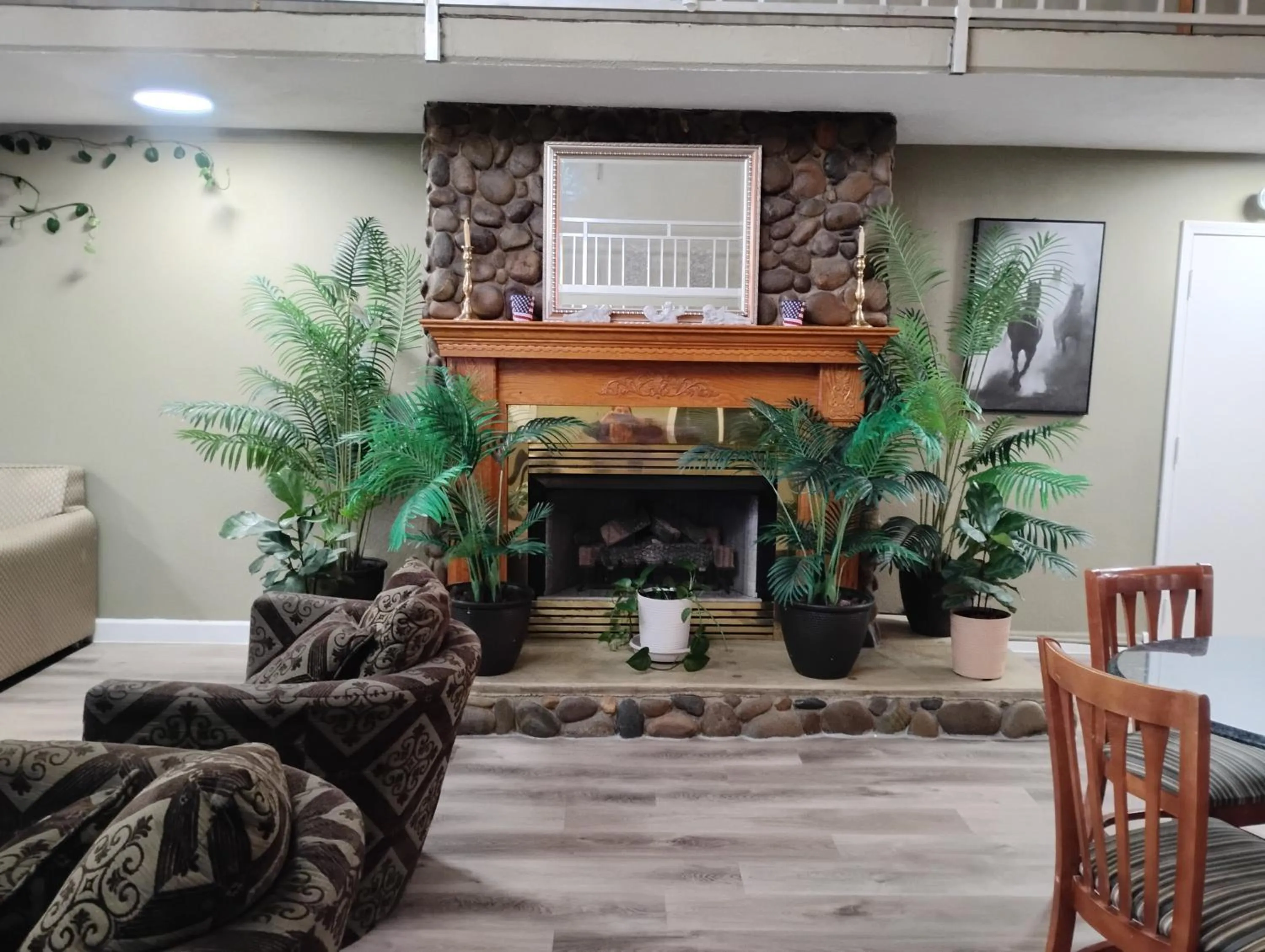 Americana Inn - Henderson