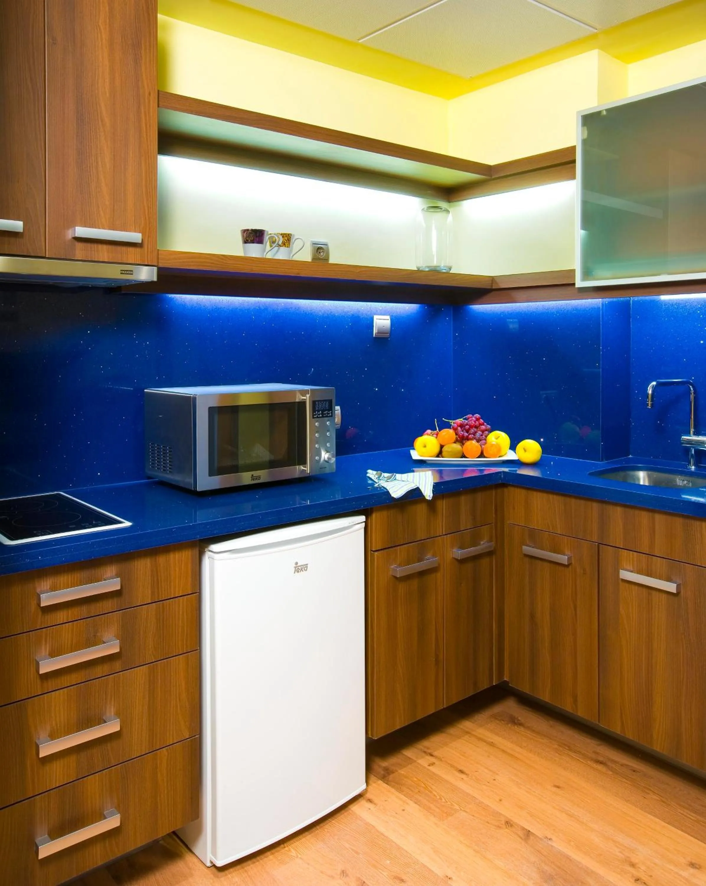 Kitchen or kitchenette in Suites Gran Vía 44