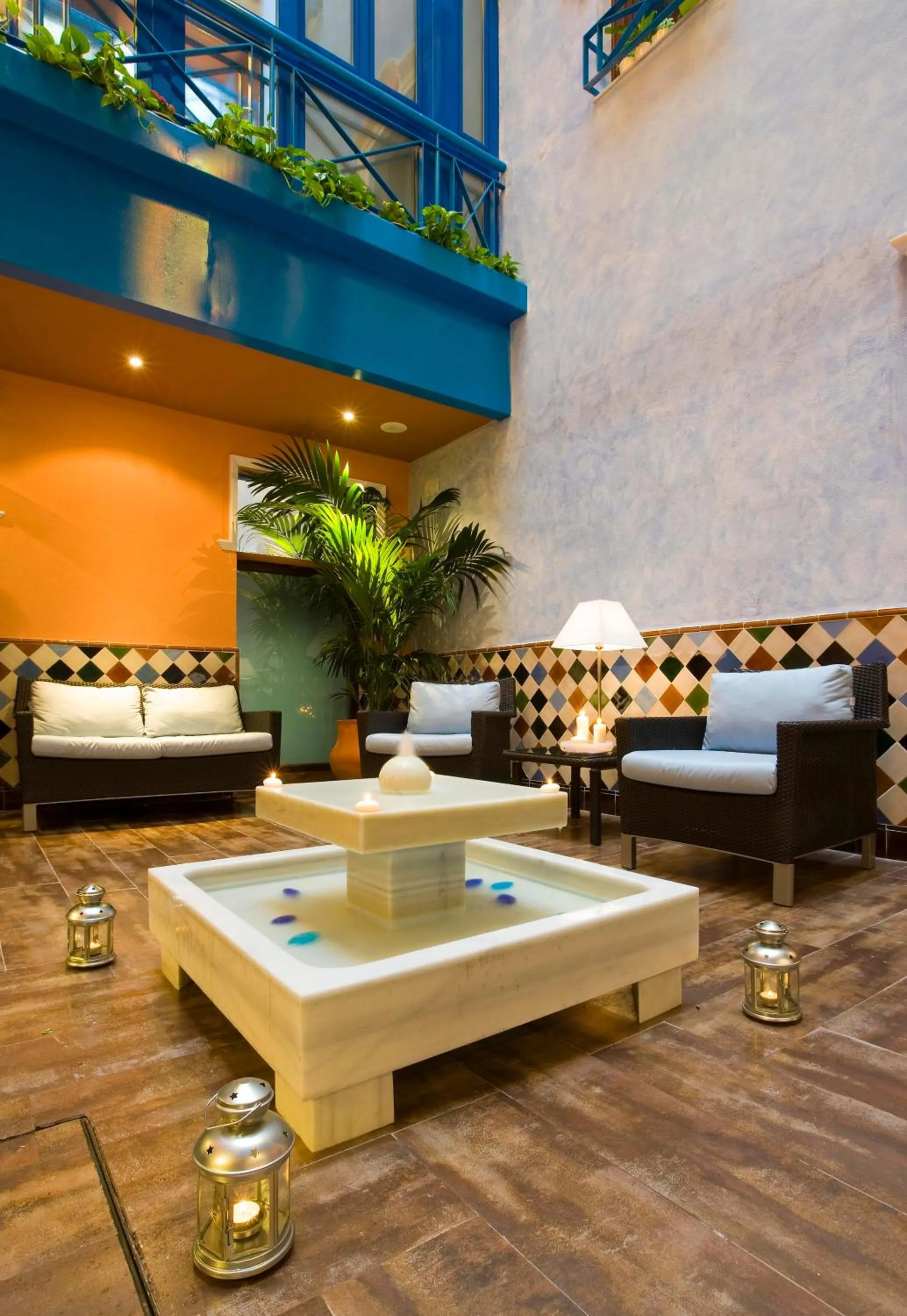 Lounge or bar, Bed in Suites Gran Vía 44