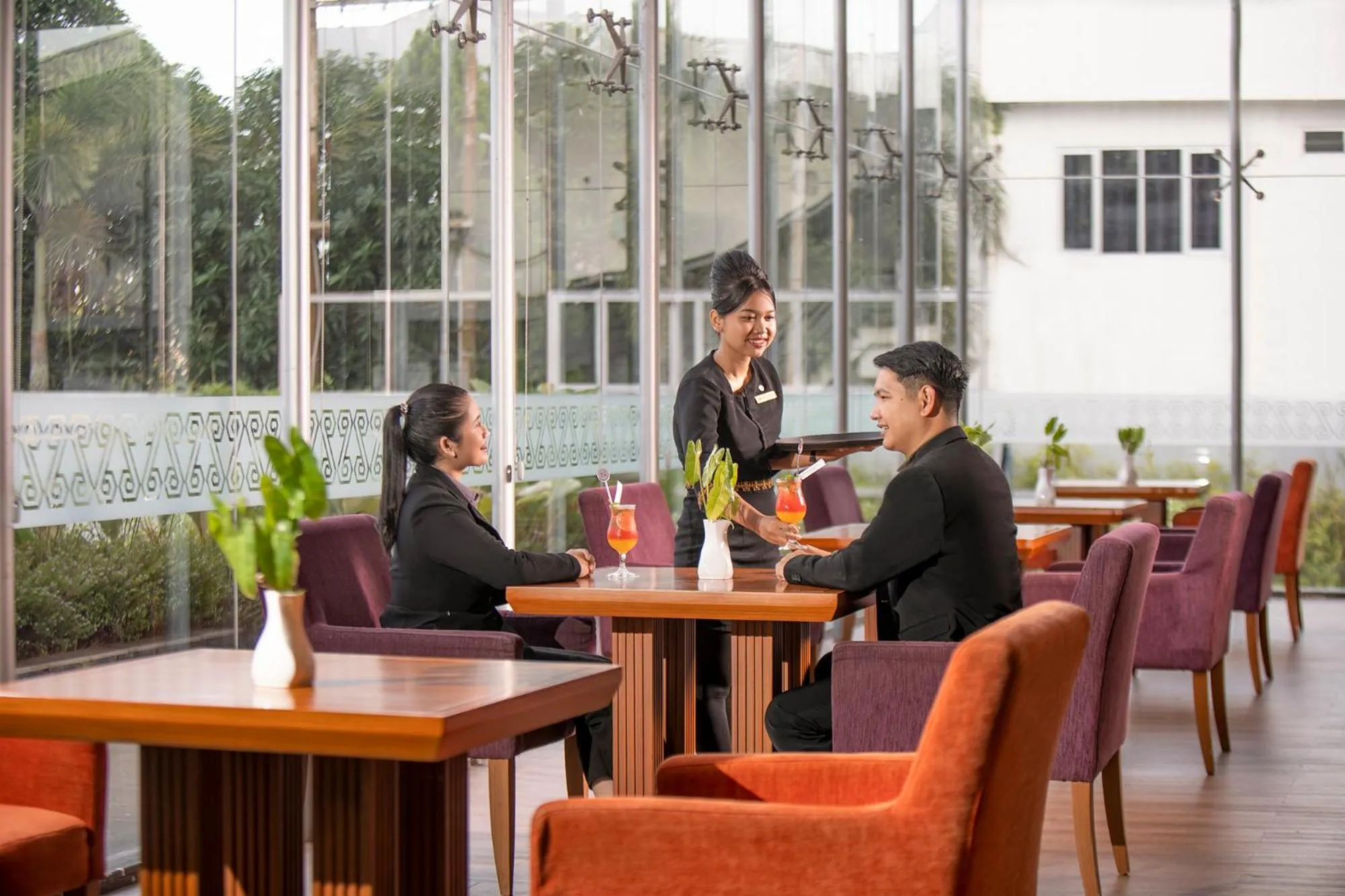 Lounge or bar in Swiss-Belhotel Danum Palangkaraya