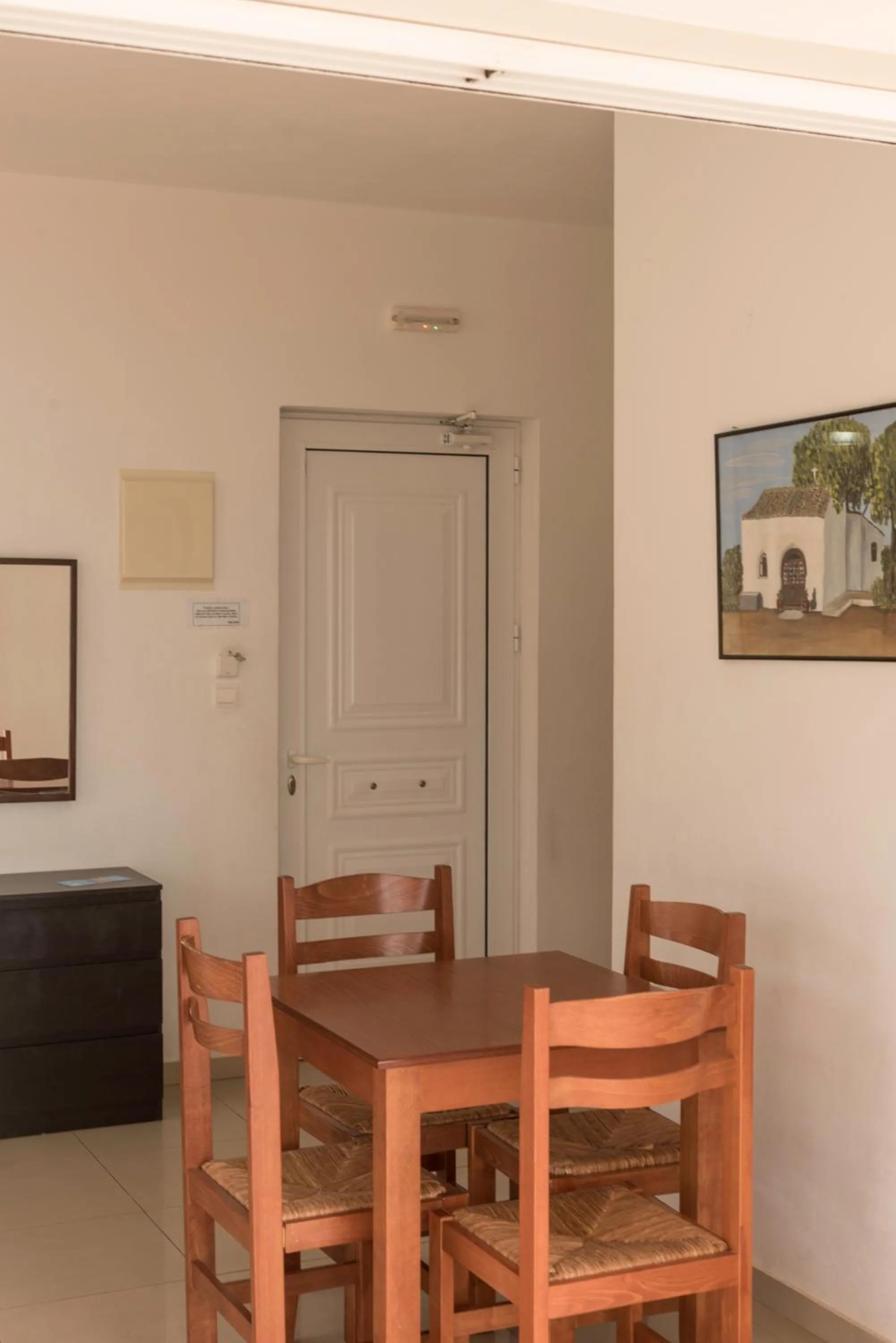 Dining area in Sifis Studios