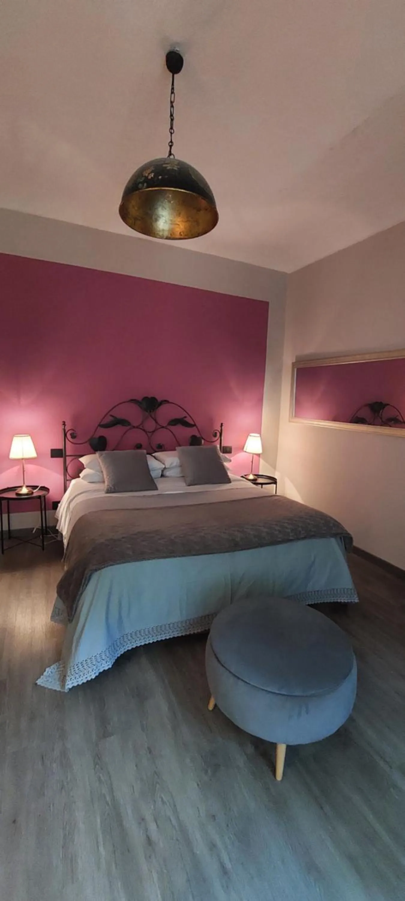 Photo of the whole room, Bed in Ca'diFra