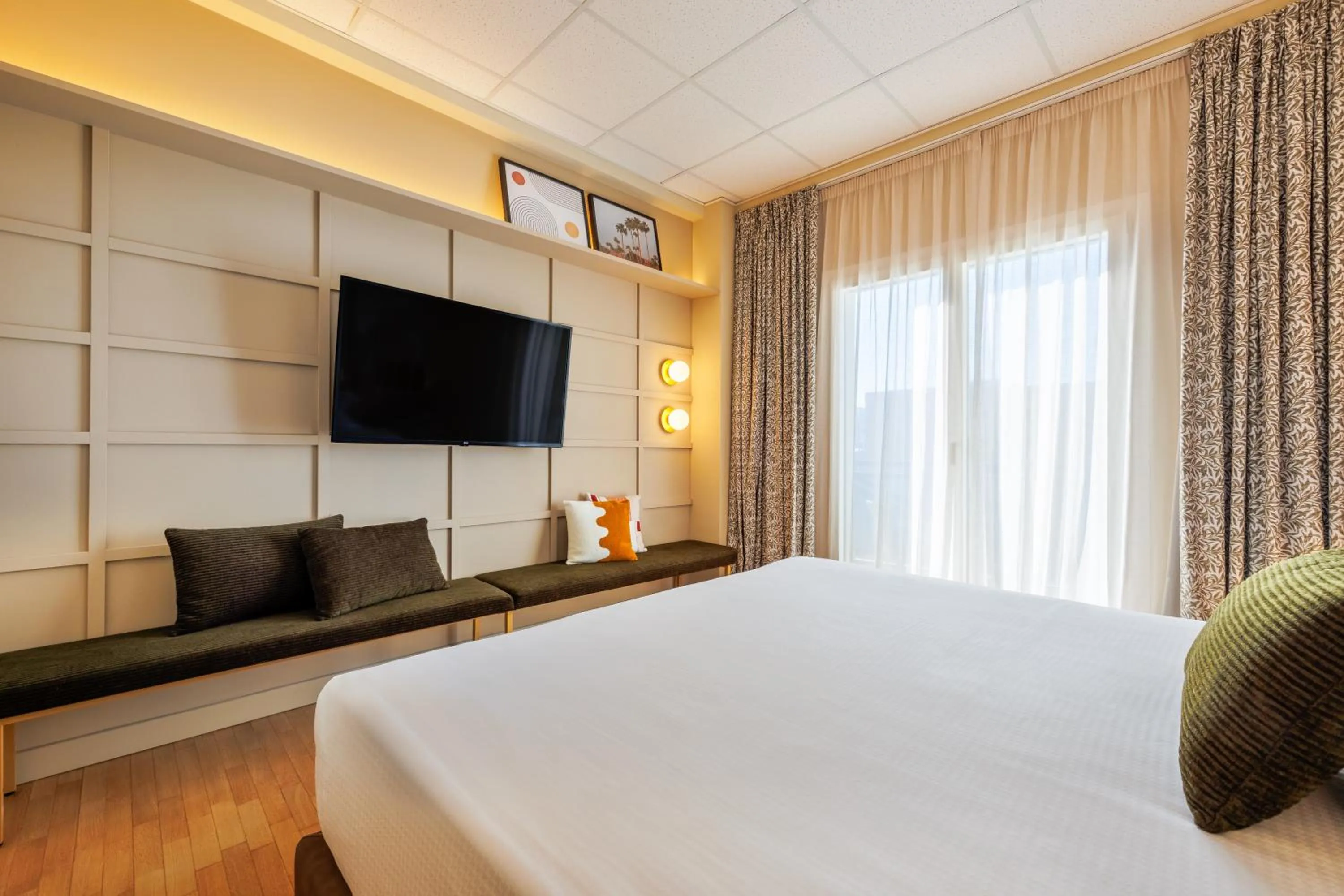 Bedroom, Bed in Charlie in Pesaro