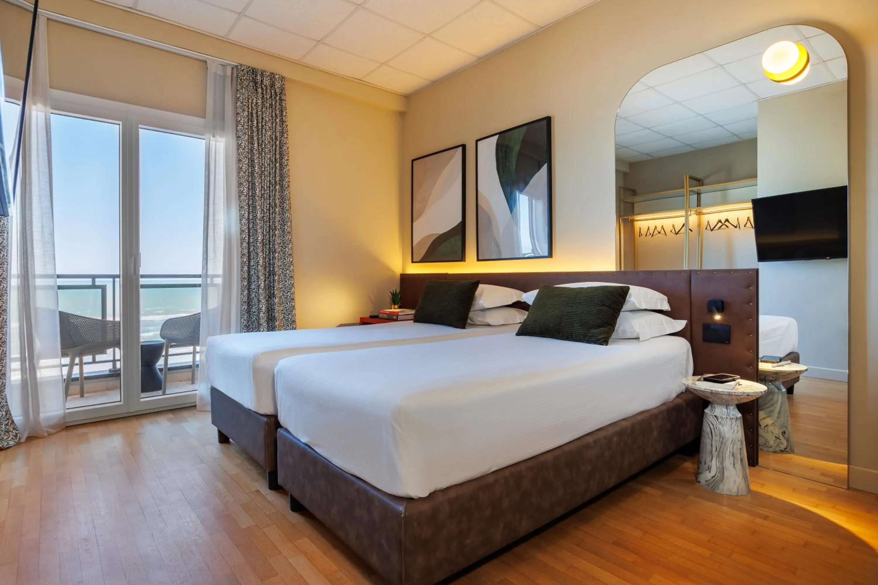 Bedroom, Bed in Charlie in Pesaro