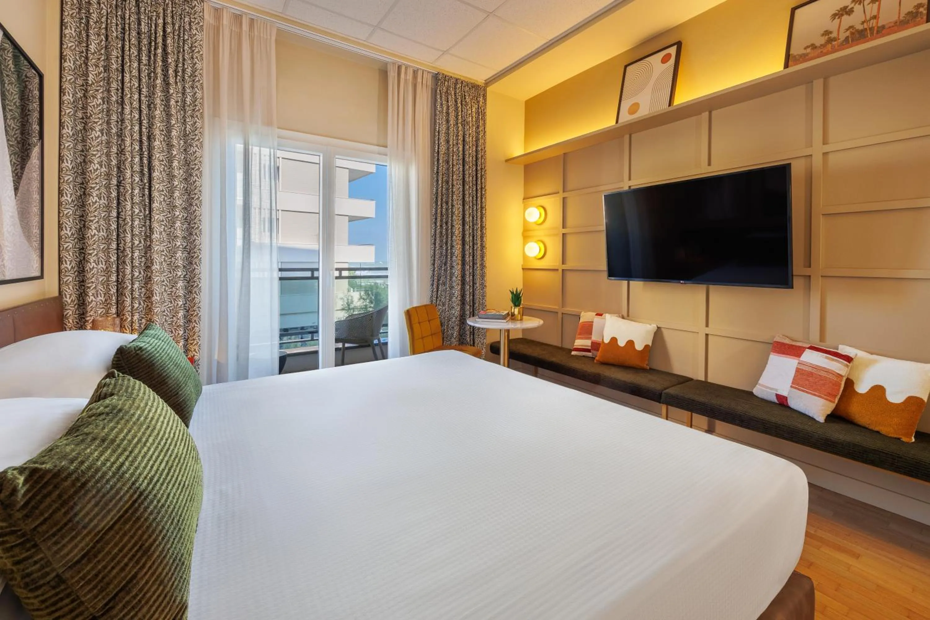 Bedroom, Bed in Charlie in Pesaro