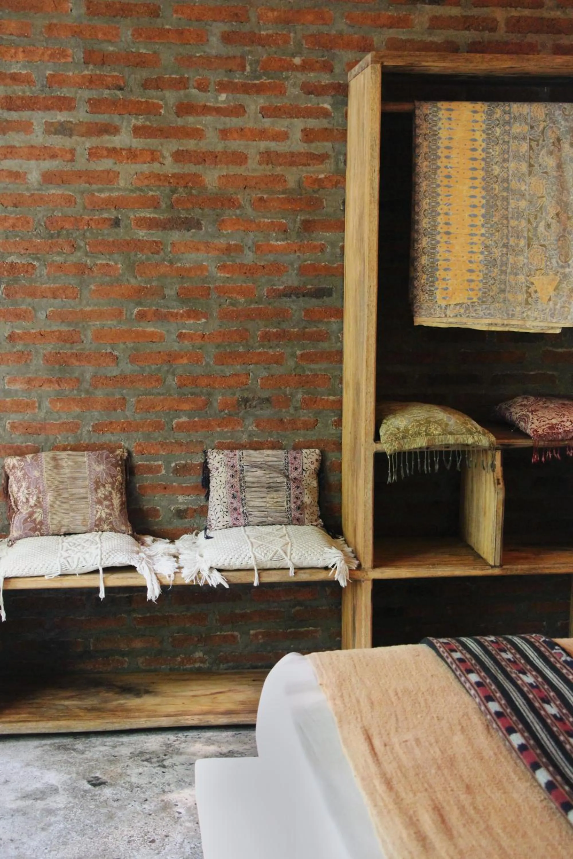 Bed in Tipsea Turtle Gili Air