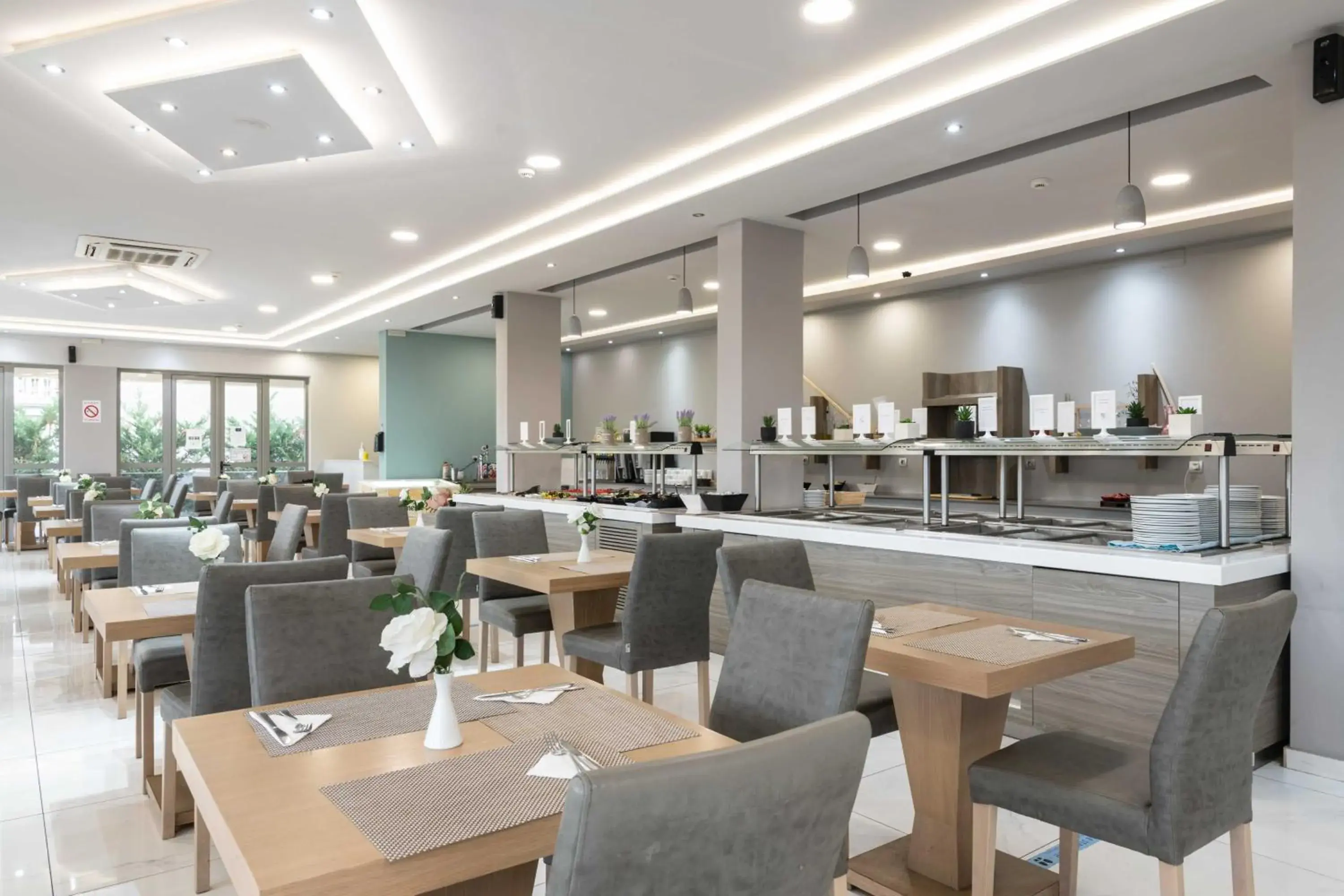 Restaurant/places to eat in Karras Grande Resort Restaurant/places to eat in Karras Grande Resort