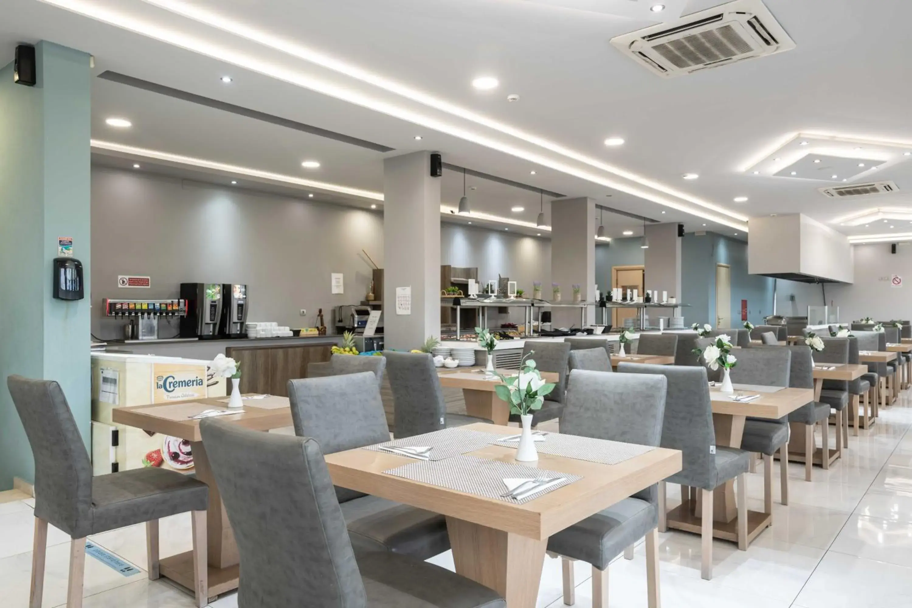 Restaurant/places to eat in Karras Grande Resort Restaurant/places to eat in Karras Grande Resort