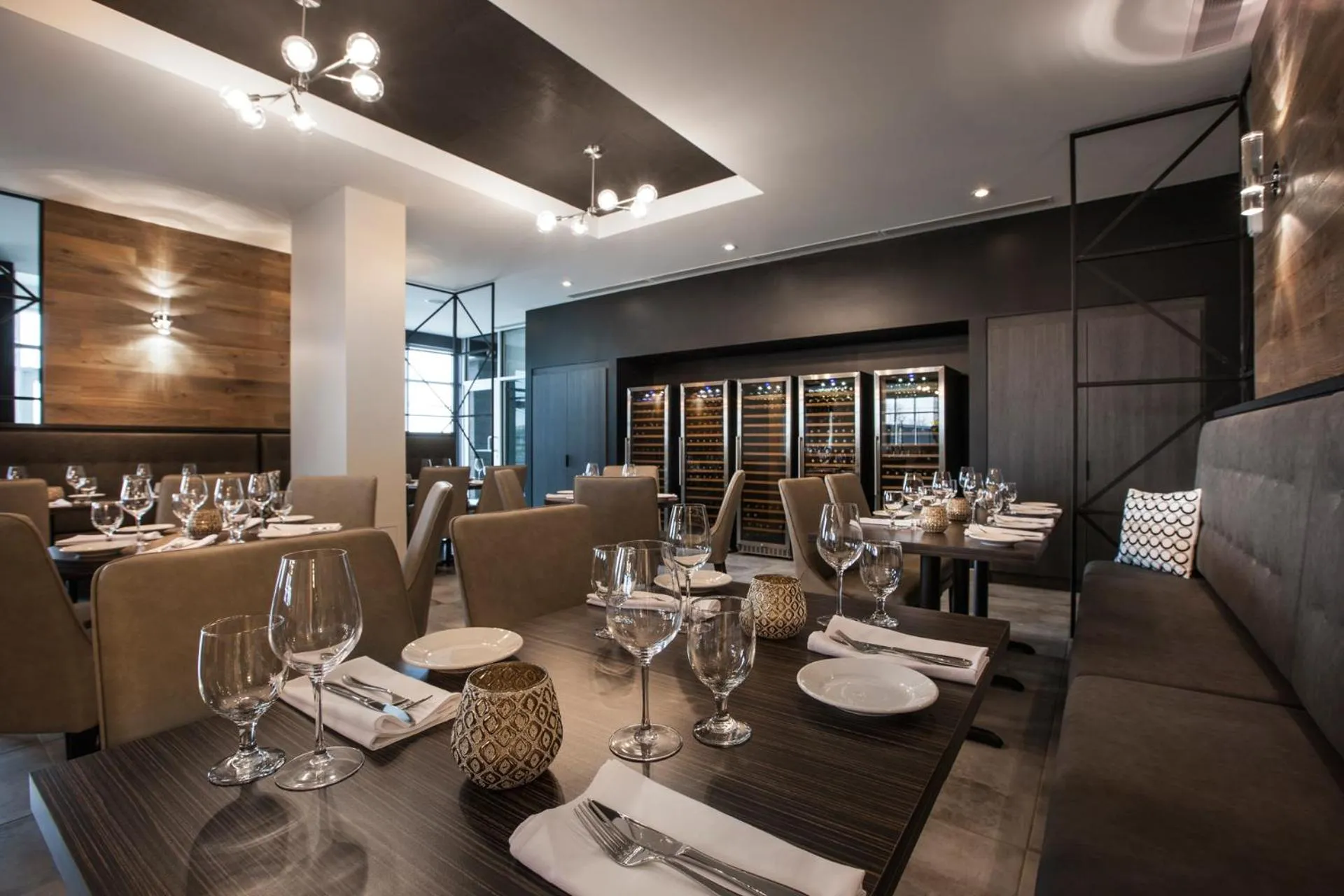 Restaurant/places to eat in Imperia Hôtel et Suites Boucherville