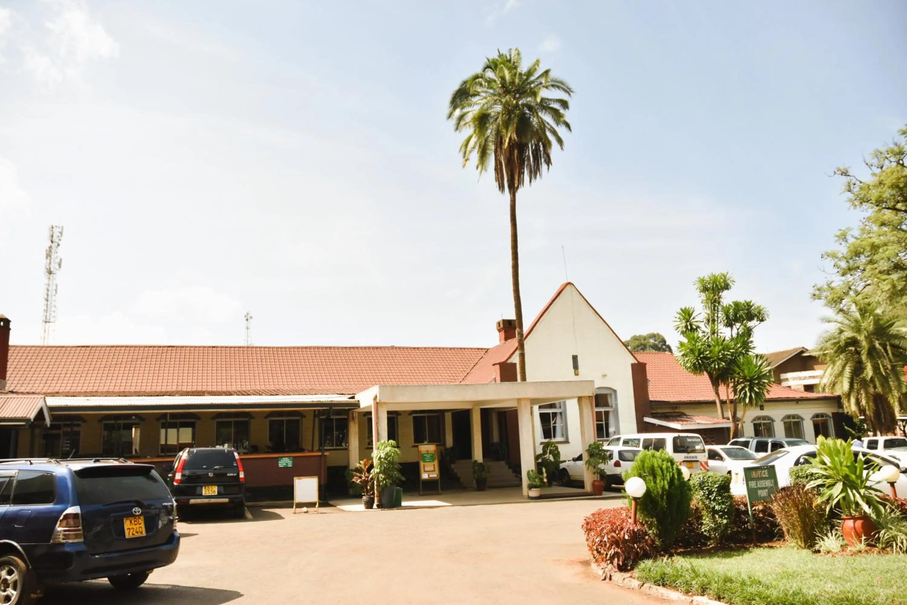Parking in Wagon Wheel Hotel Eldoret