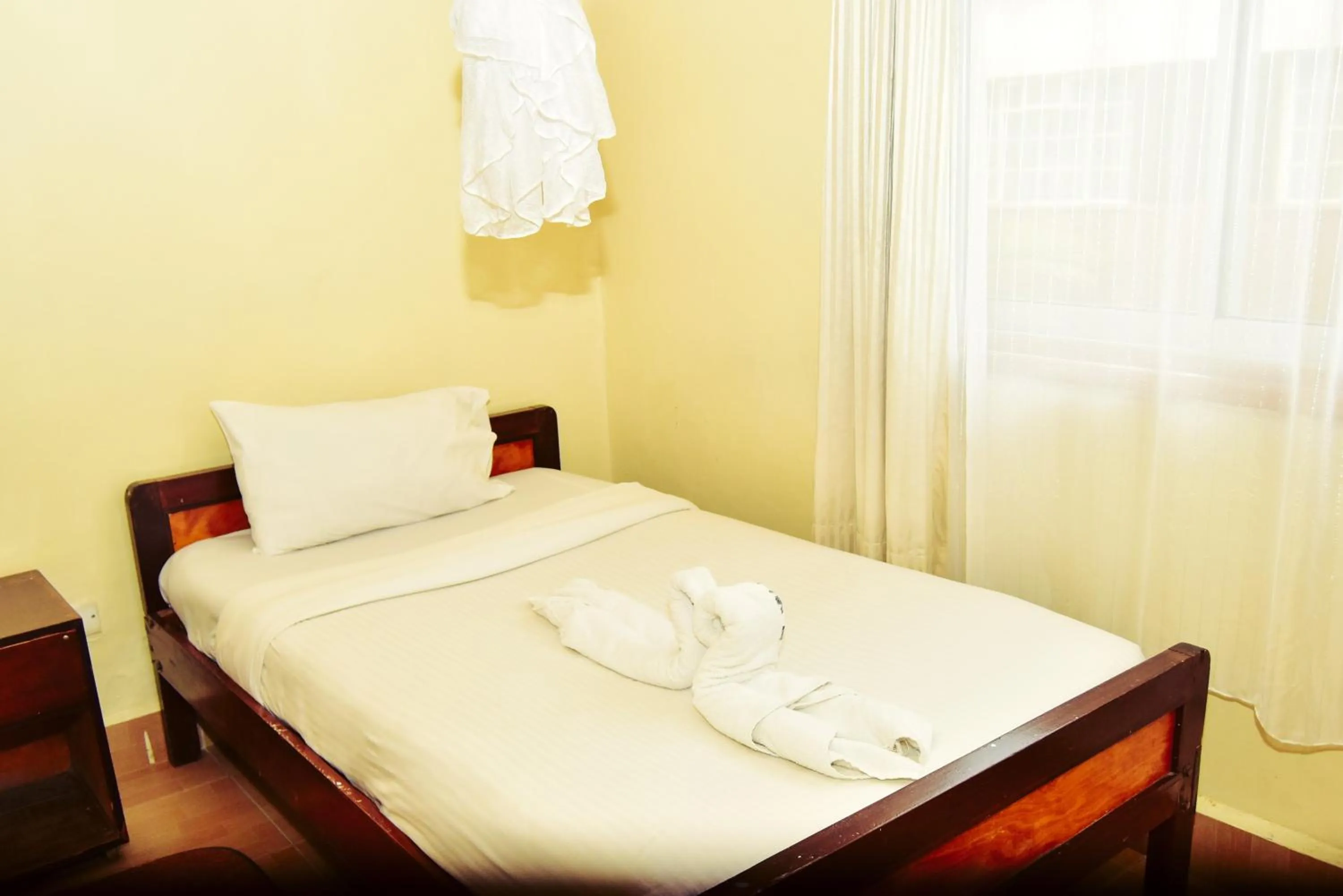 Guests, Bed in Wagon Wheel Hotel Eldoret