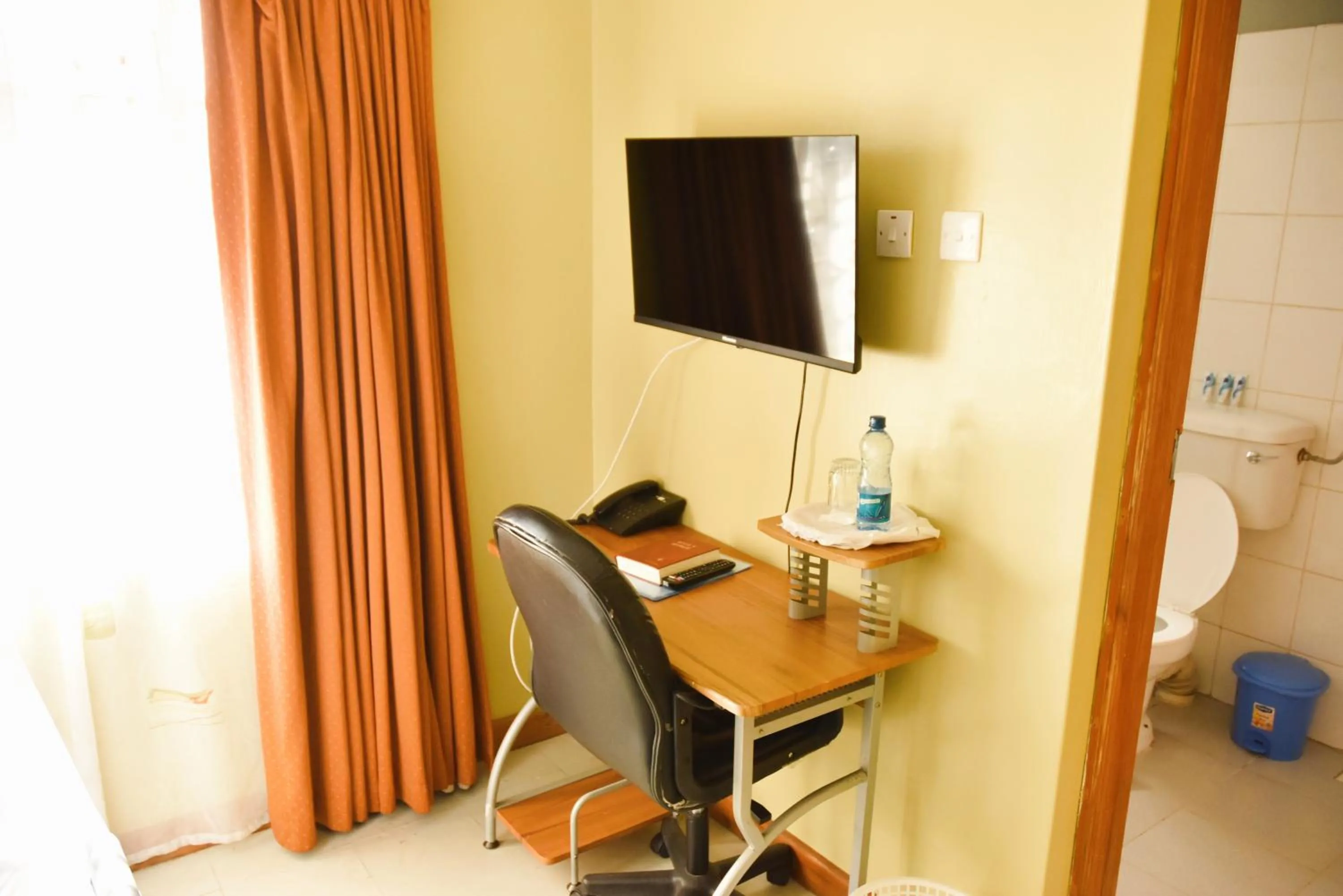 Bedroom in Wagon Wheel Hotel Eldoret