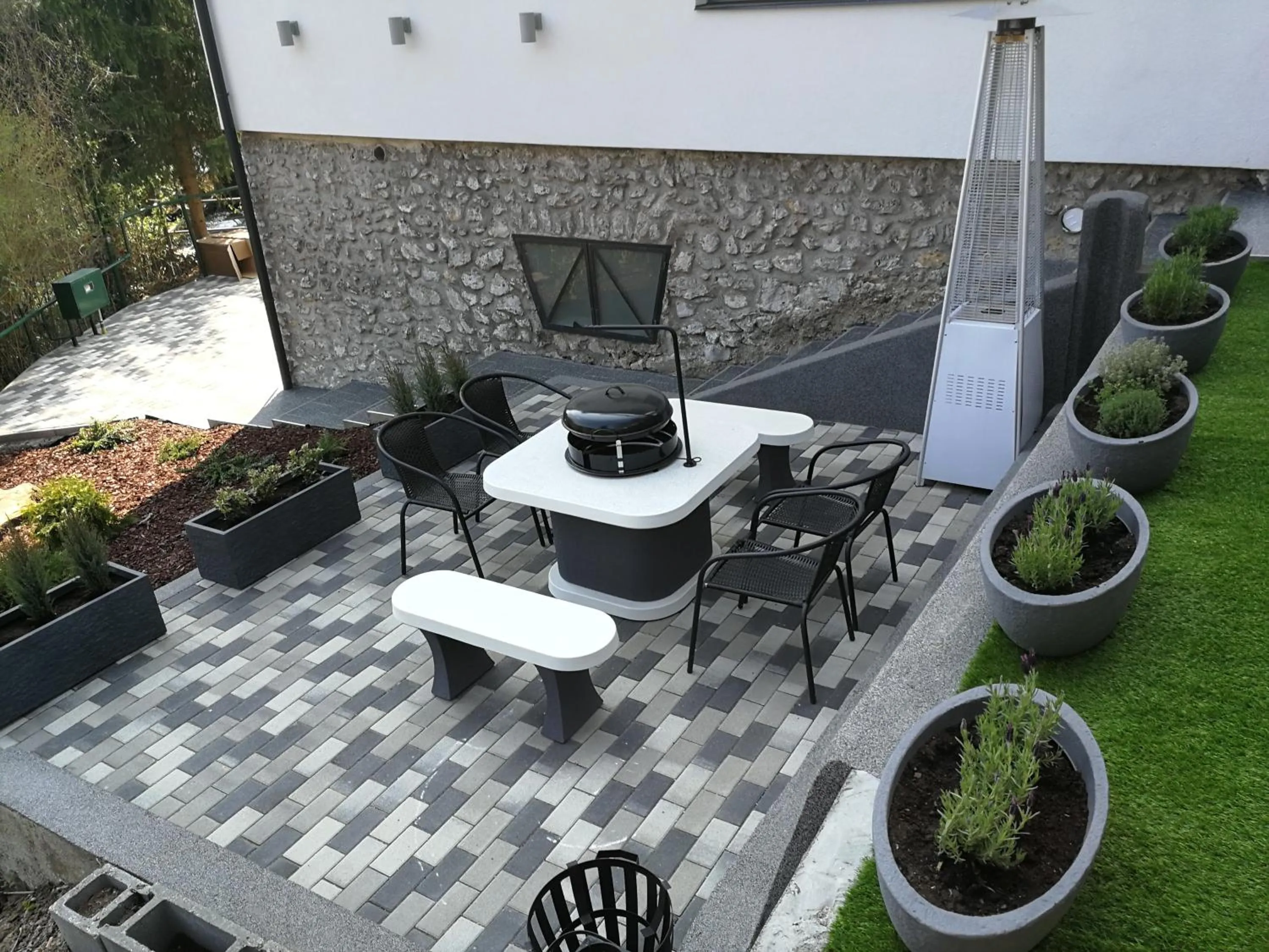 AQUA SOLAR APARTMANHÁZ