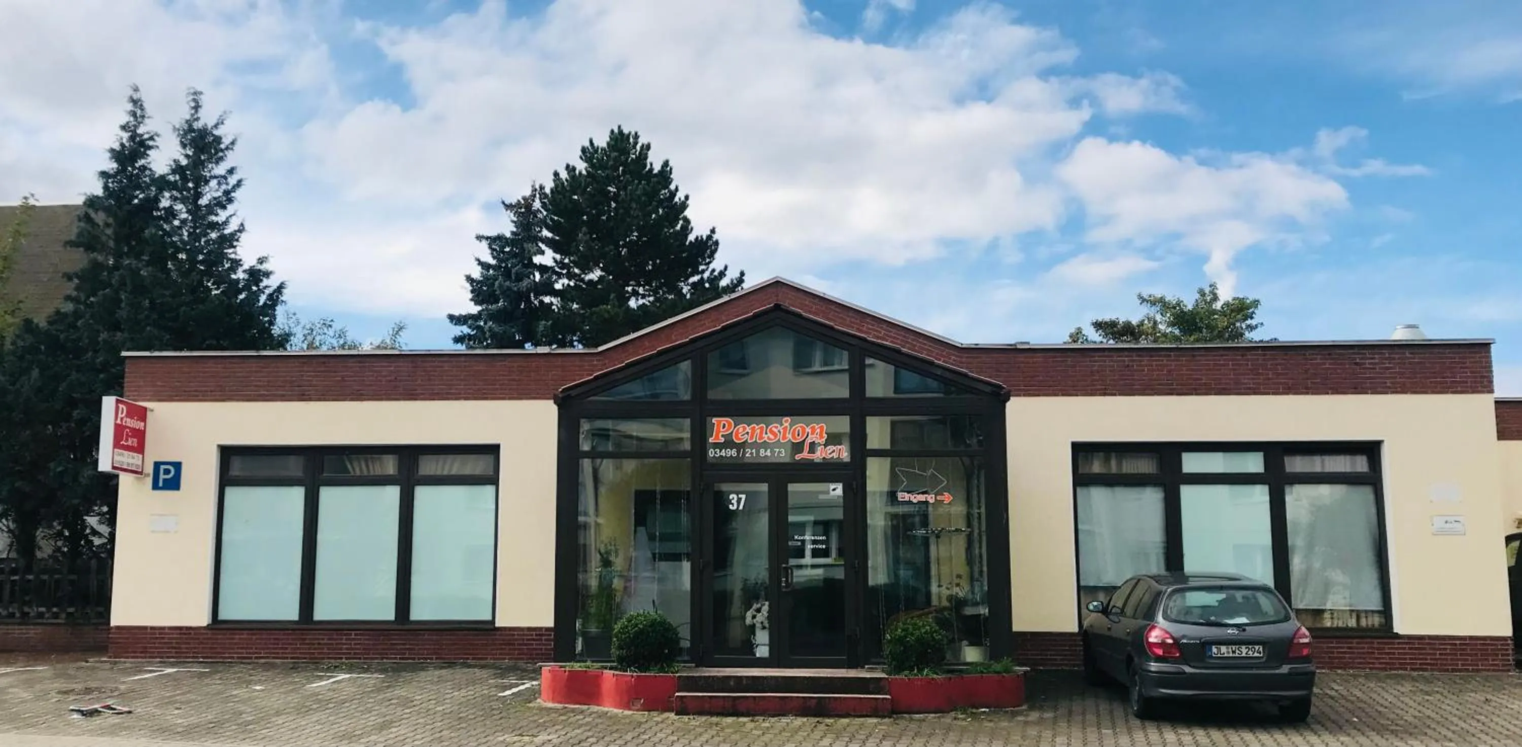 Facade/entrance in PensionLien