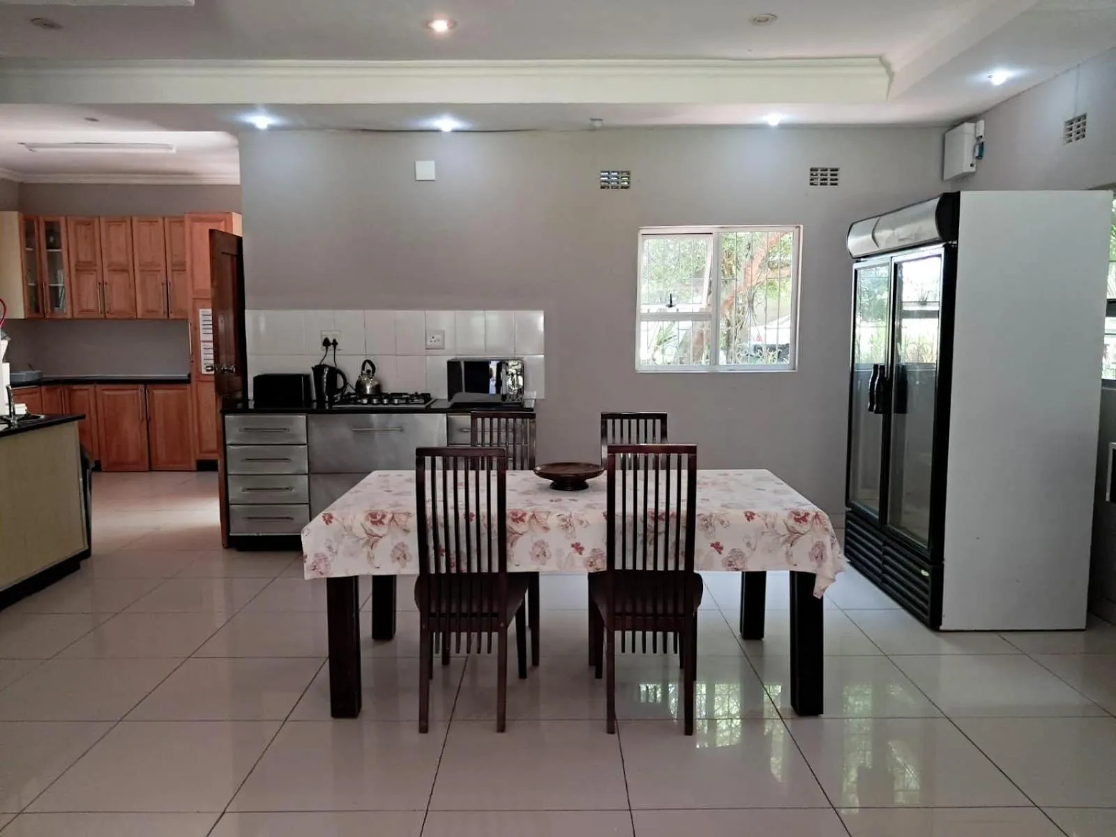 Dining area in SeaXplore Lodge & Dive Center
