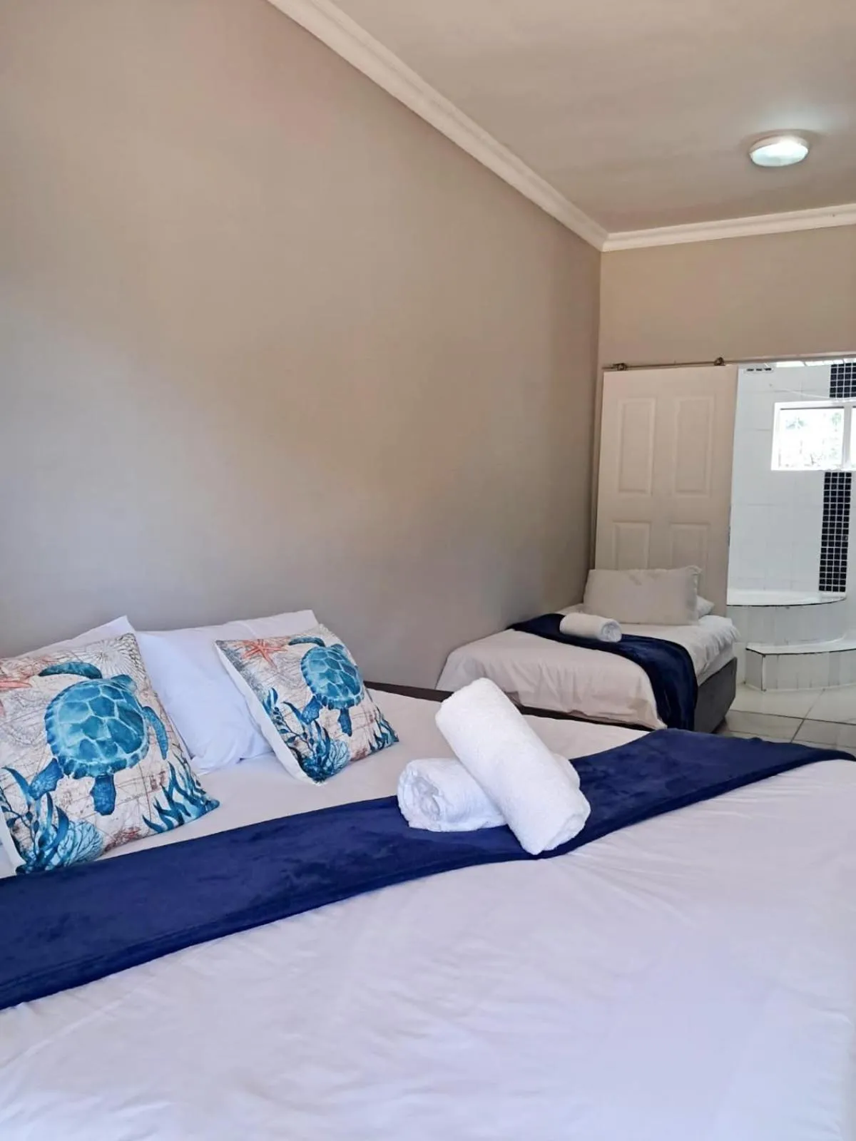 Bed in SeaXplore Lodge & Dive Center