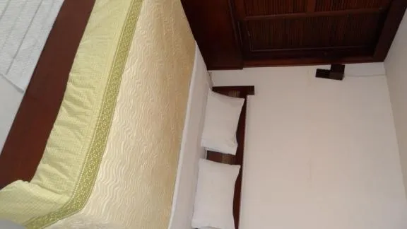 Bed in Bautong Lodge