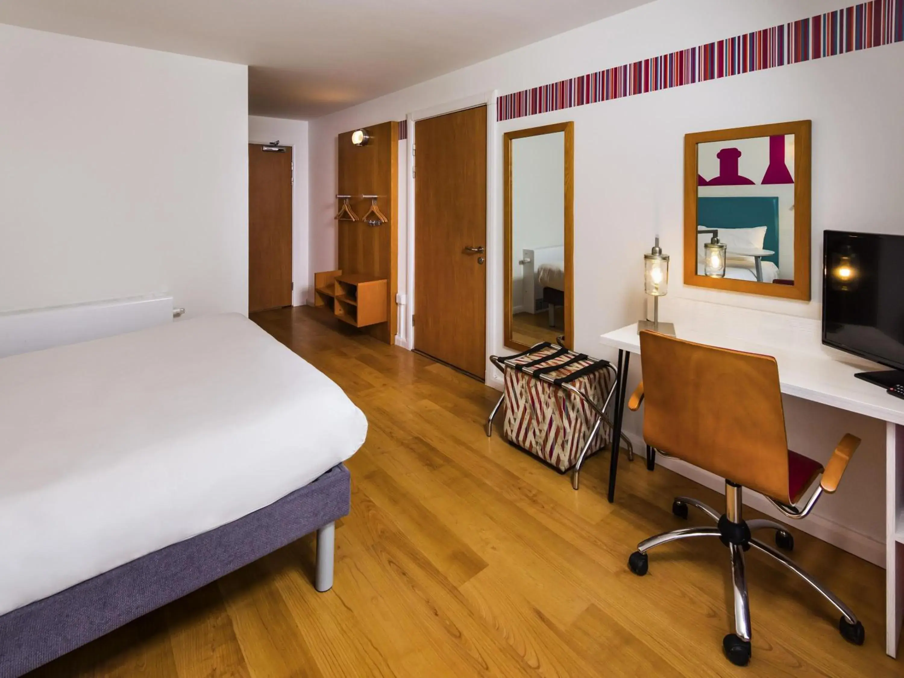 Bedroom, Bed in ibis Styles Barnsley Bedroom, Bed in ibis Styles Barnsley