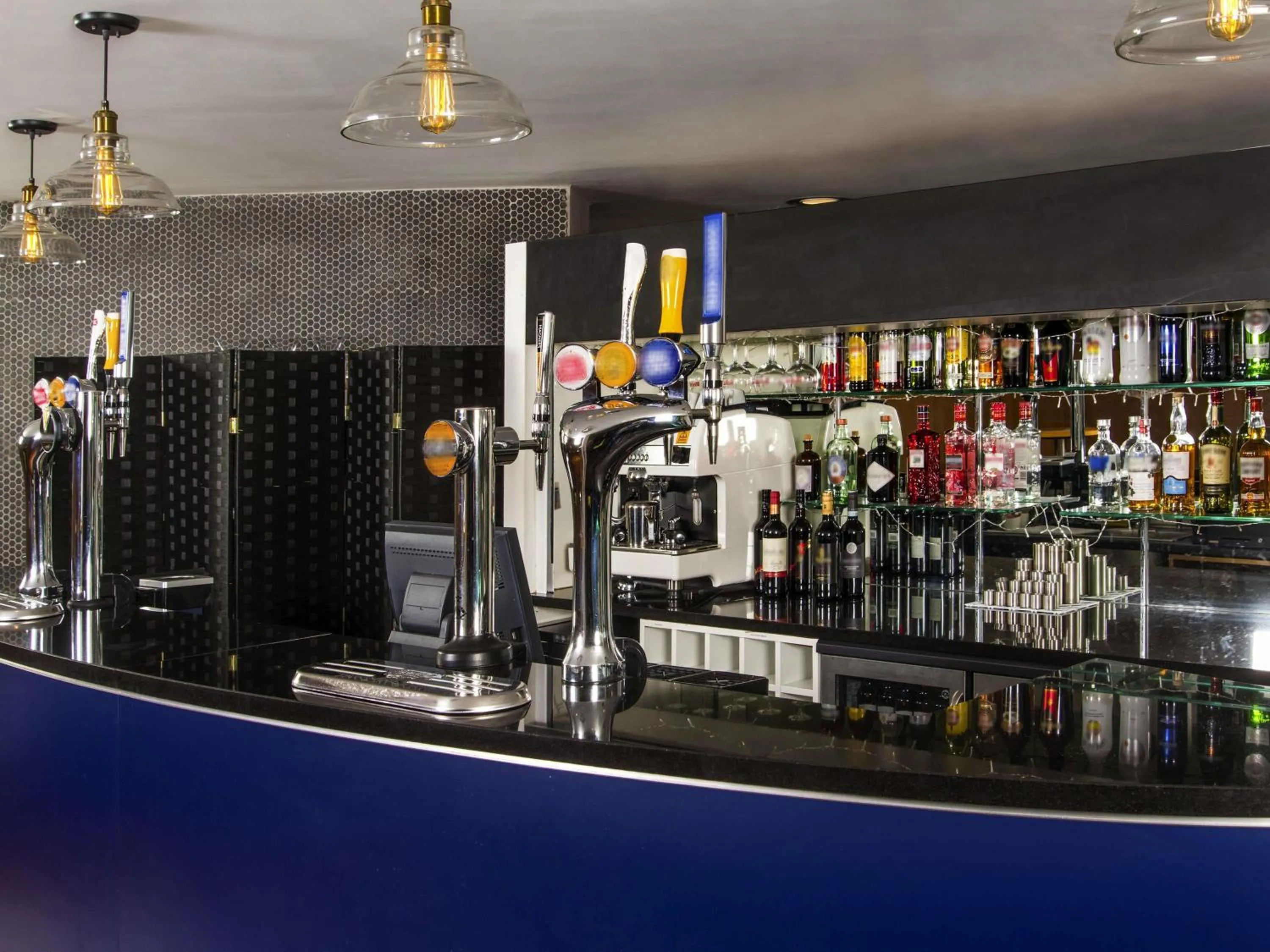 Lounge or bar in ibis Styles Barnsley