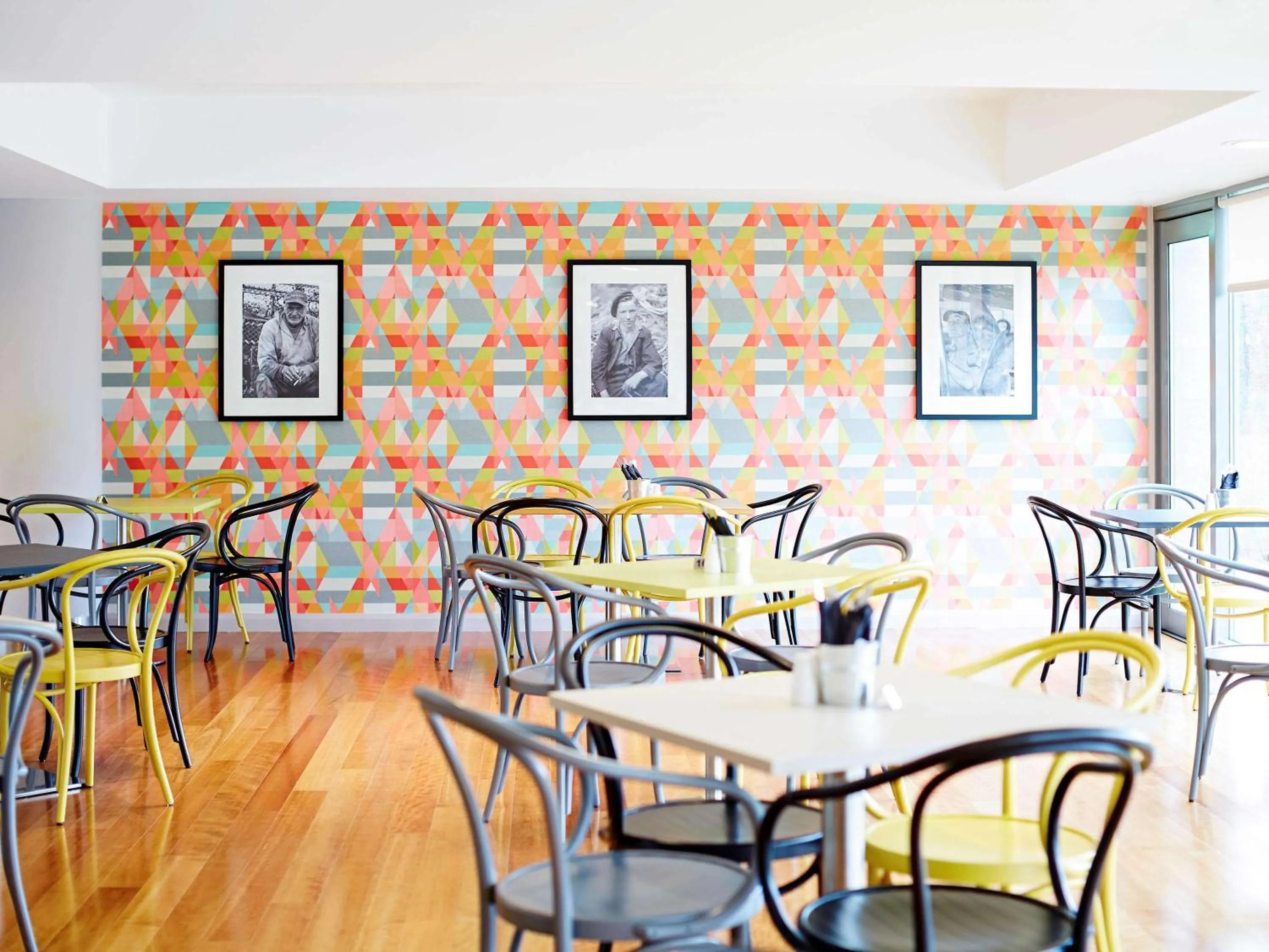 Restaurant/places to eat in ibis Styles Barnsley