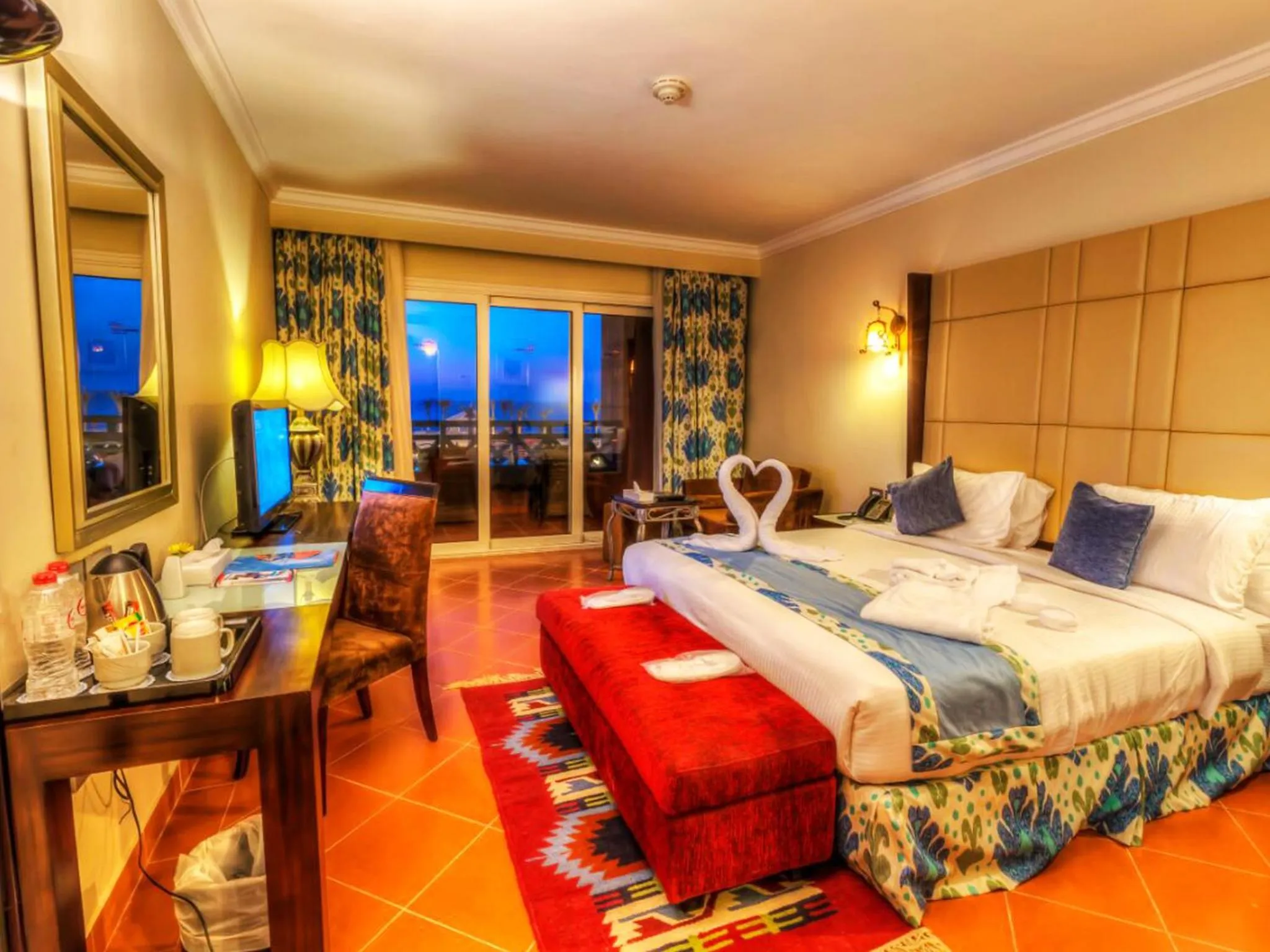 View (from property/room), Bed in Porto Matrouh Beach Resort