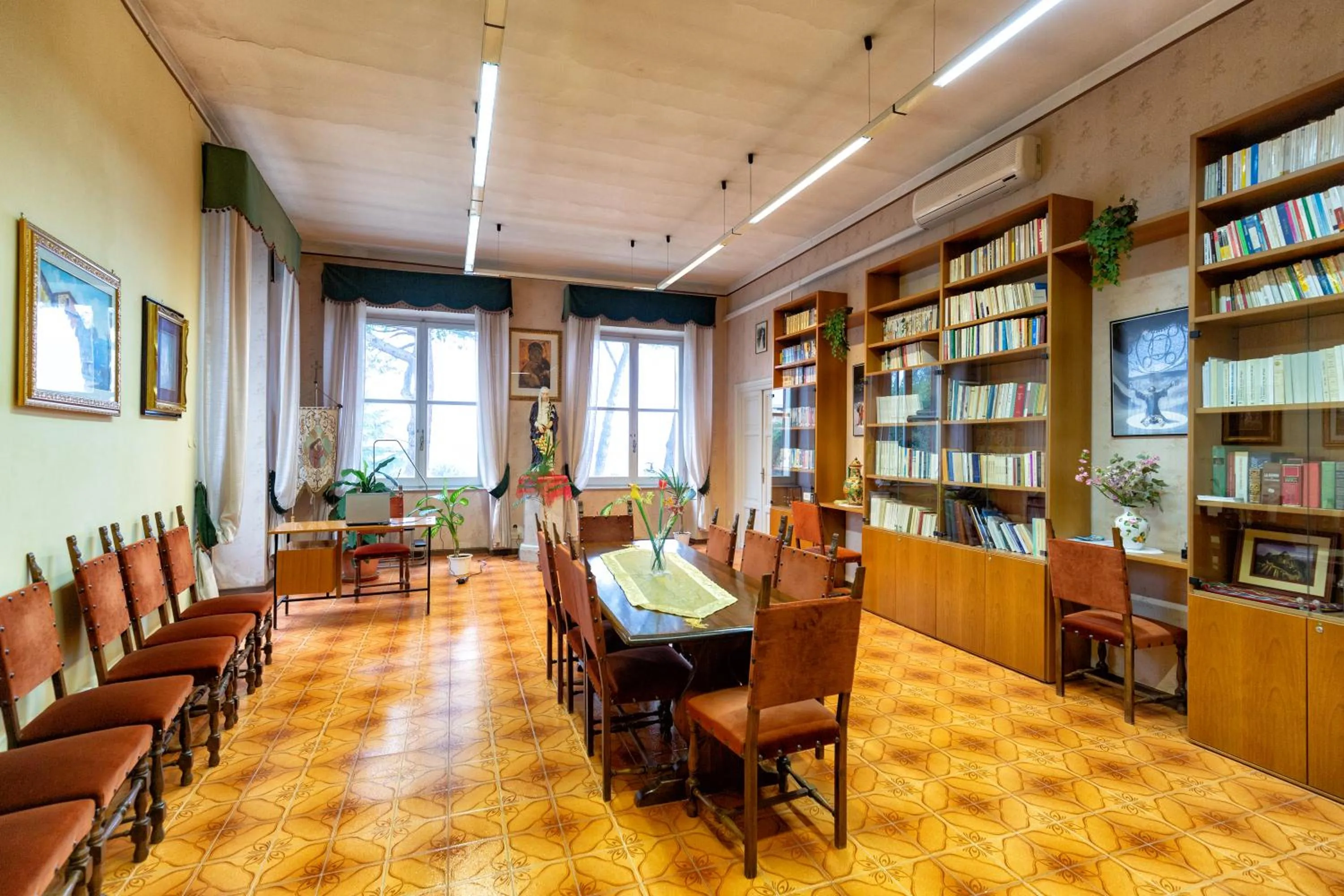 Property building in Istituto SS Salvatore