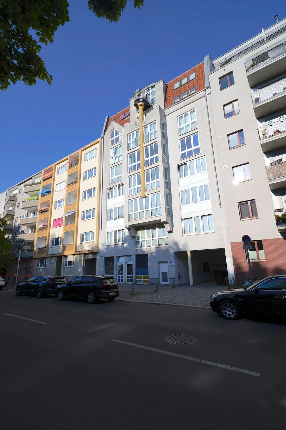 Property building in BNB Potsdamer Platz - Rooms & Apartments