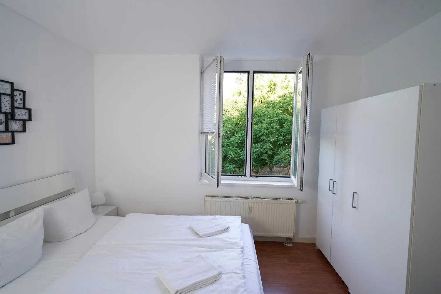 Bedroom, Bed in BNB Potsdamer Platz - Rooms & Apartments