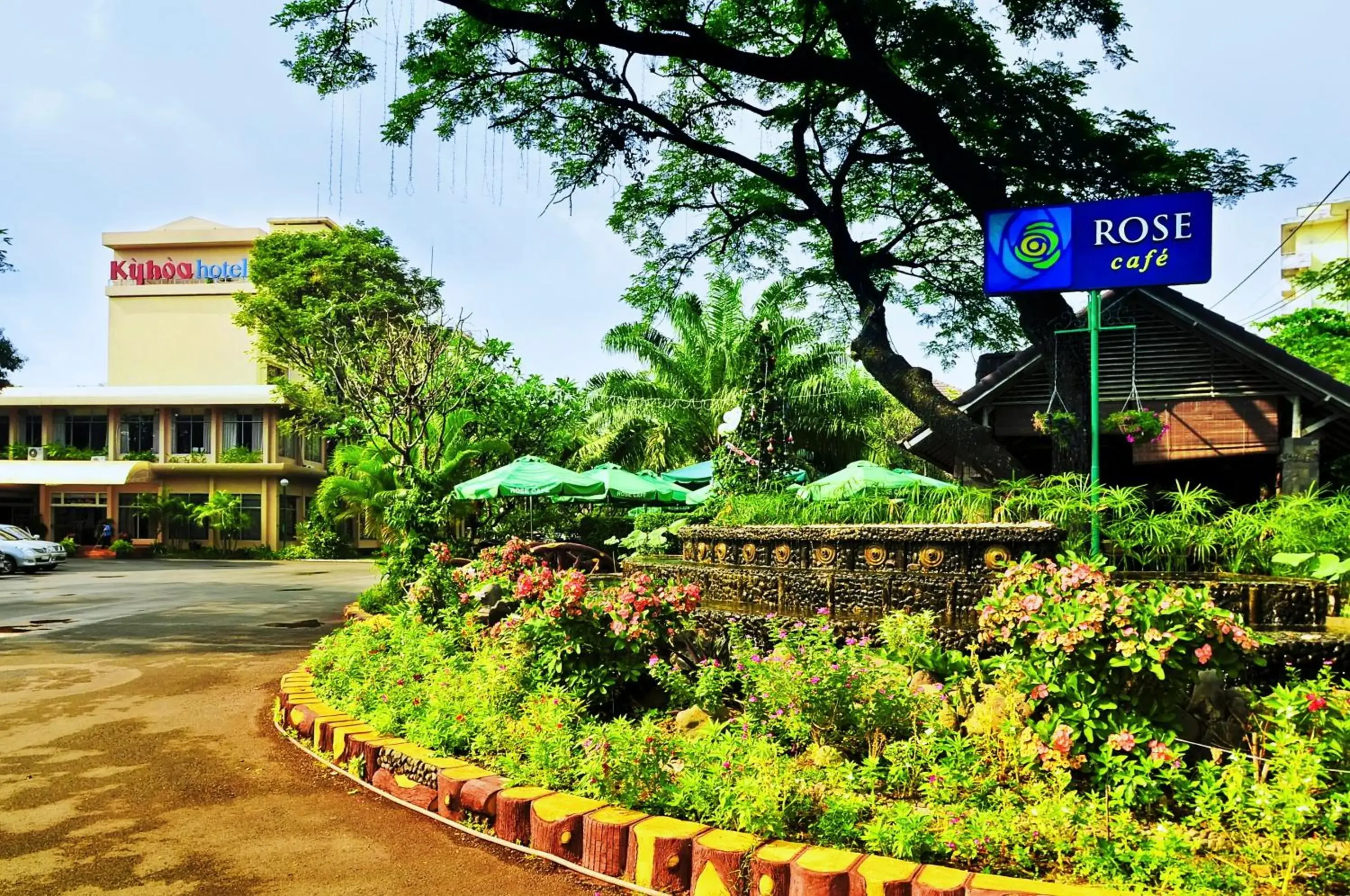 Facade/entrance in Ky Hoa Hotel Ho Chi Minh Facade/entrance in Ky Hoa Hotel Ho Chi Minh