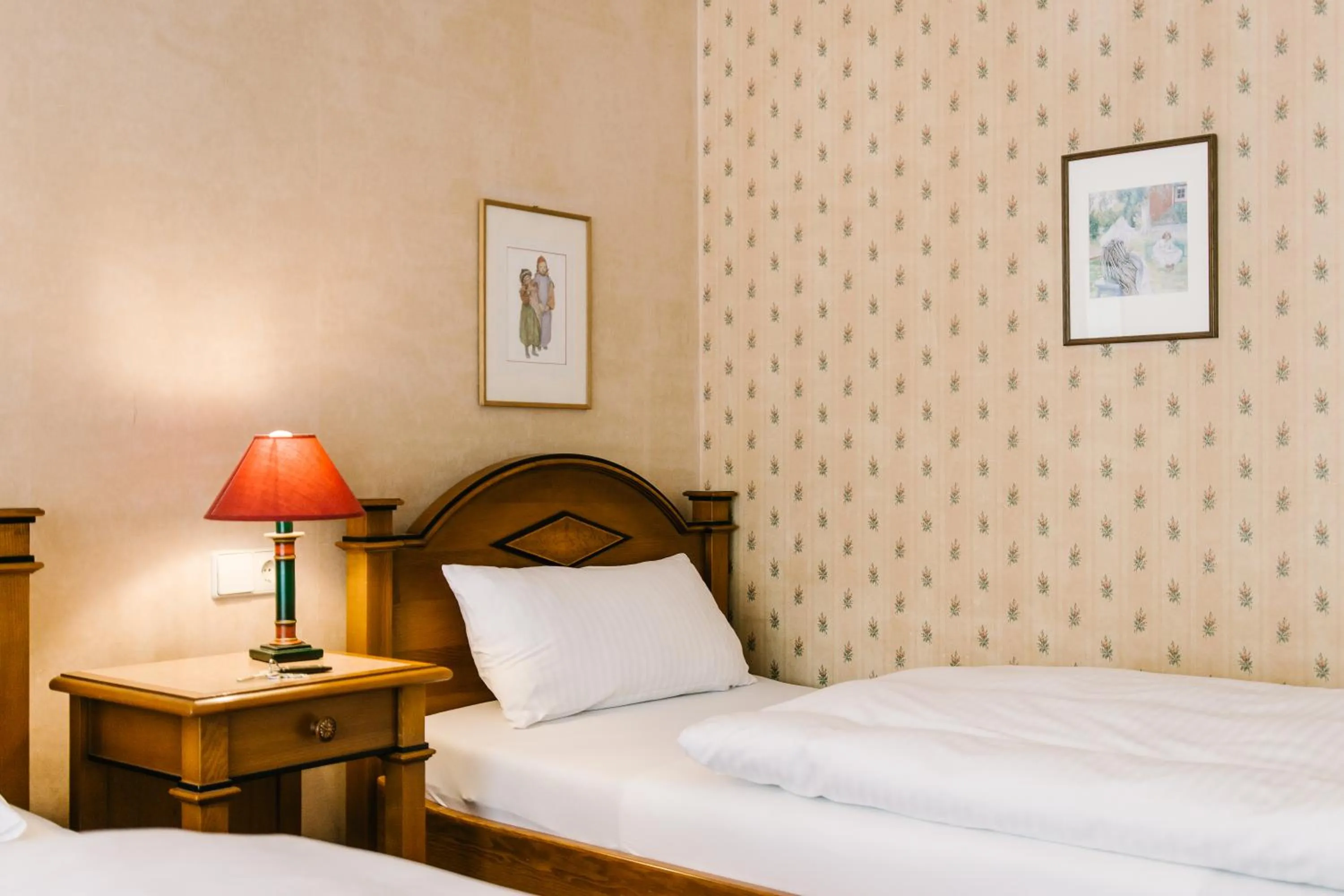 Bed in Landhaus Keller - Hotel & Restaurant