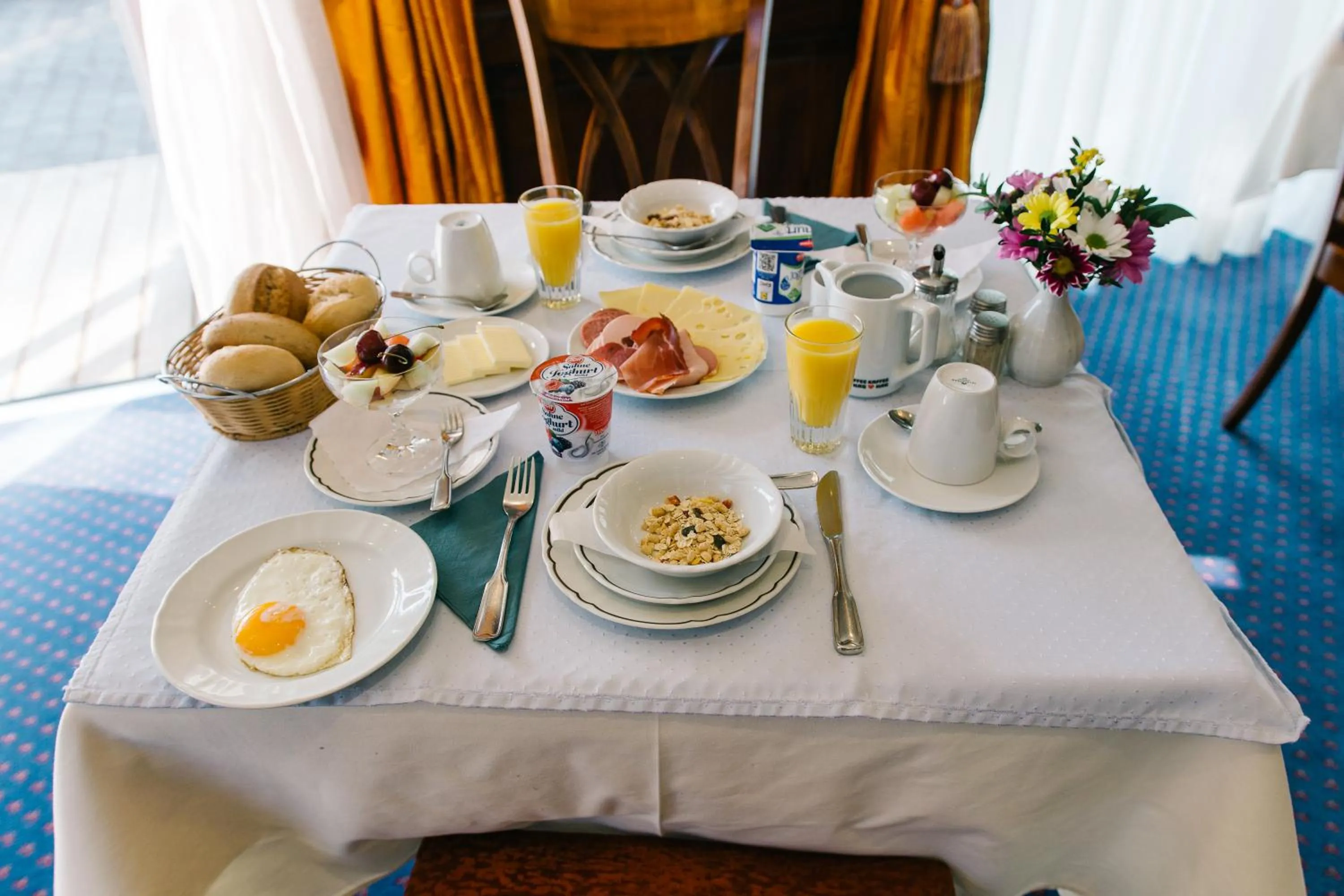 Food and drinks in Landhaus Keller - Hotel & Restaurant