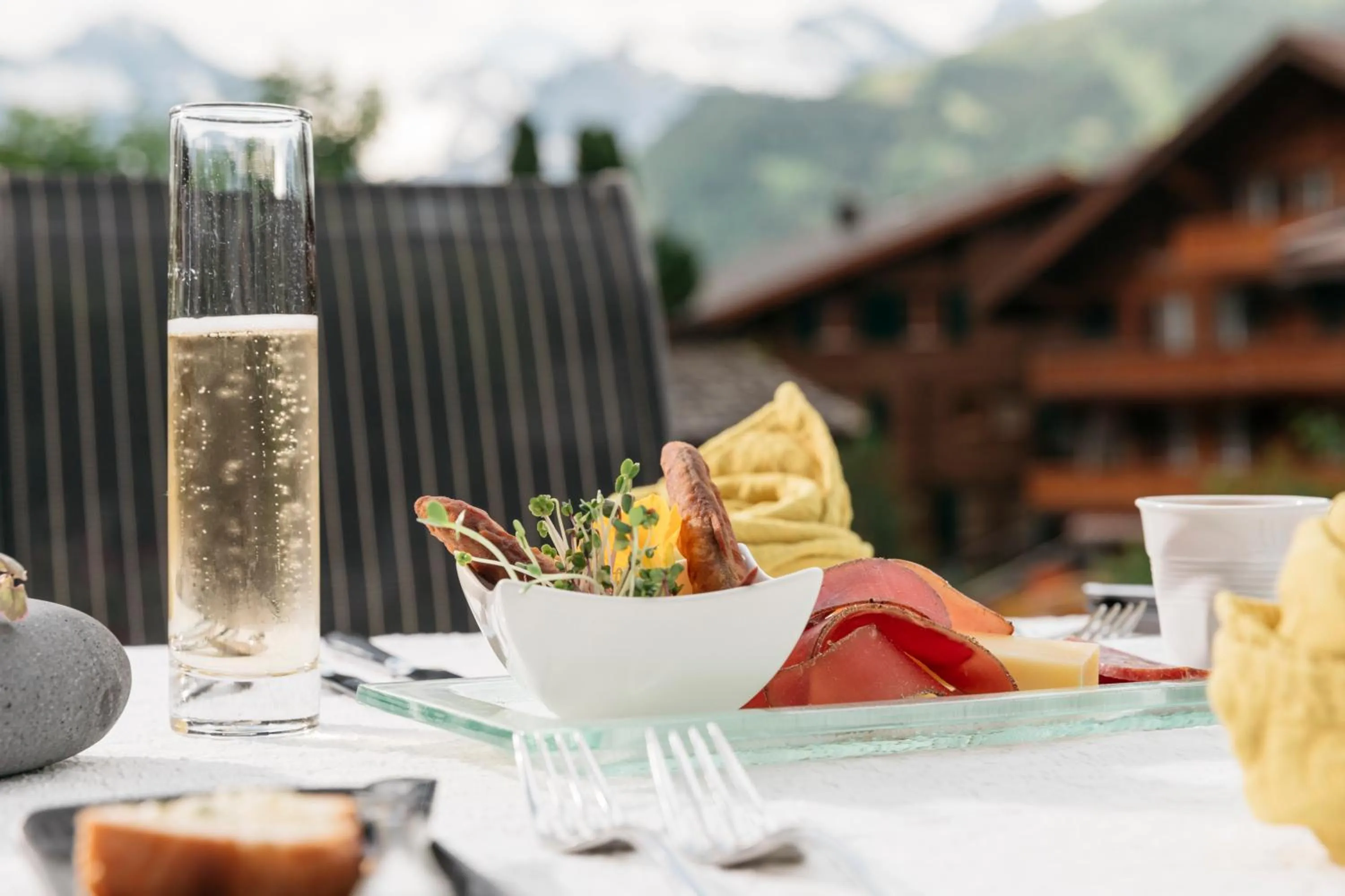 Restaurant/places to eat in Alpenkräuter Hotel Bären