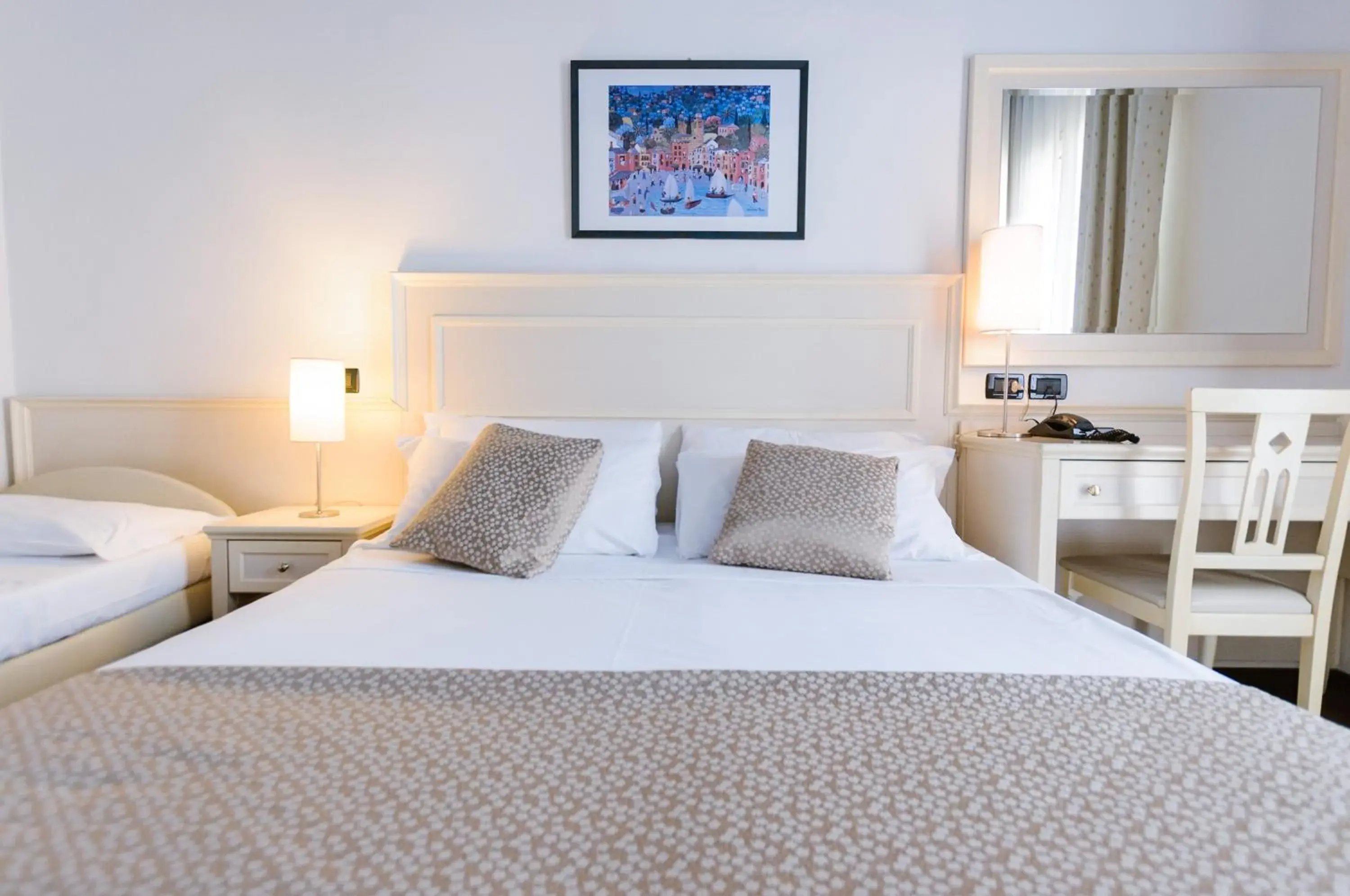 Bed in Hotel Fra I Pini Bed in Hotel Fra I Pini